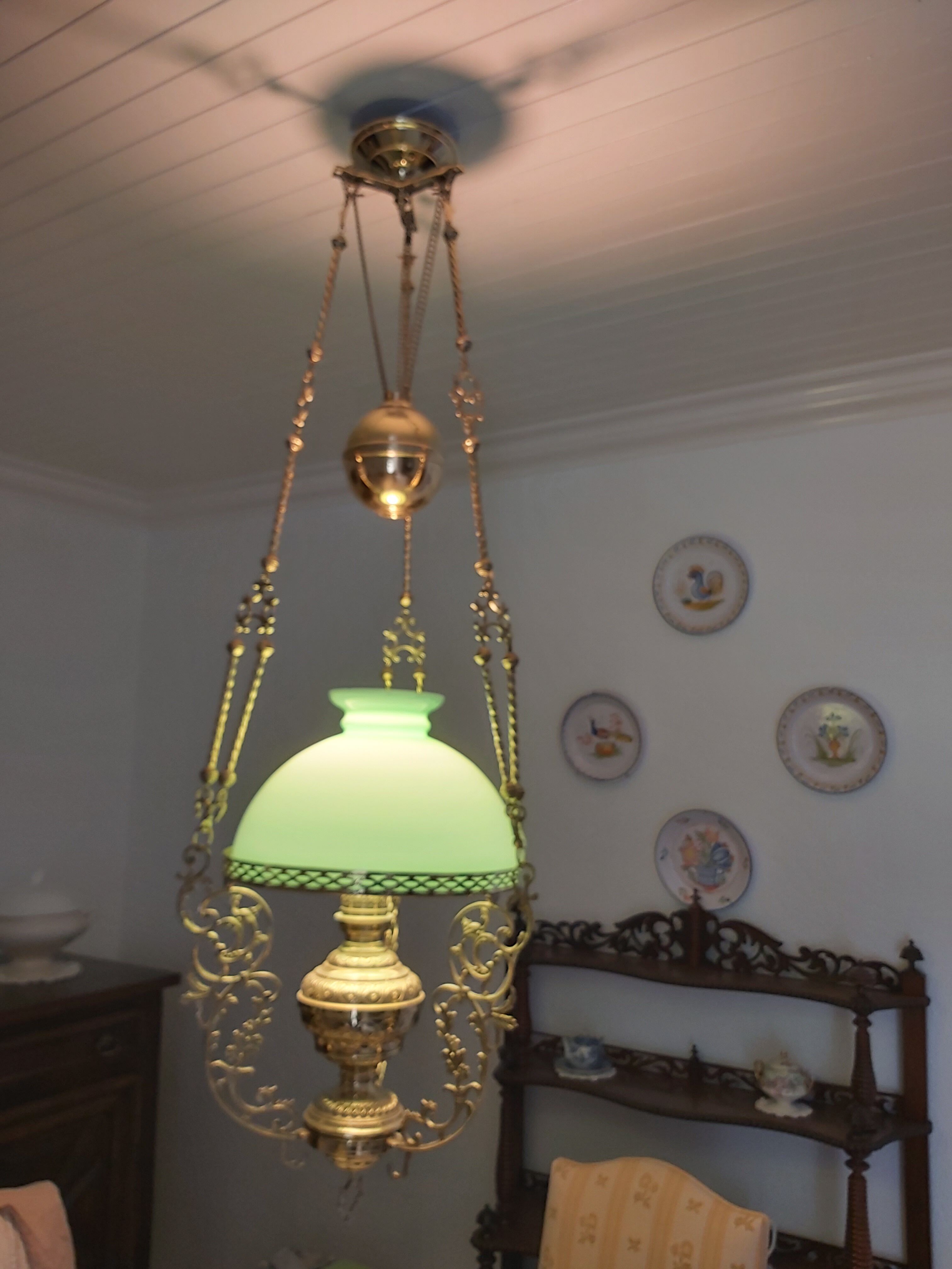 Suspension 19th bronze and green opaline