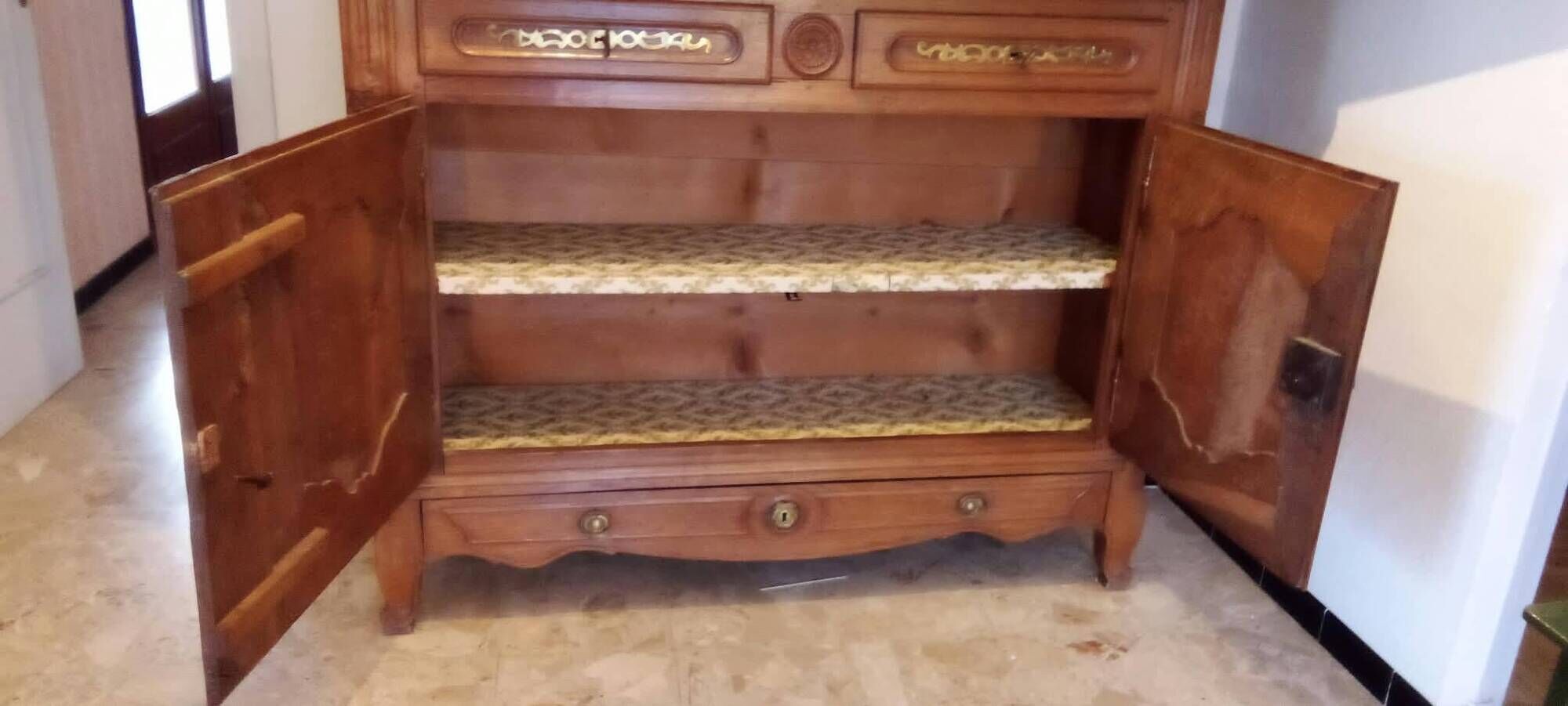 magnificent solid oak buffet from the late 19th century