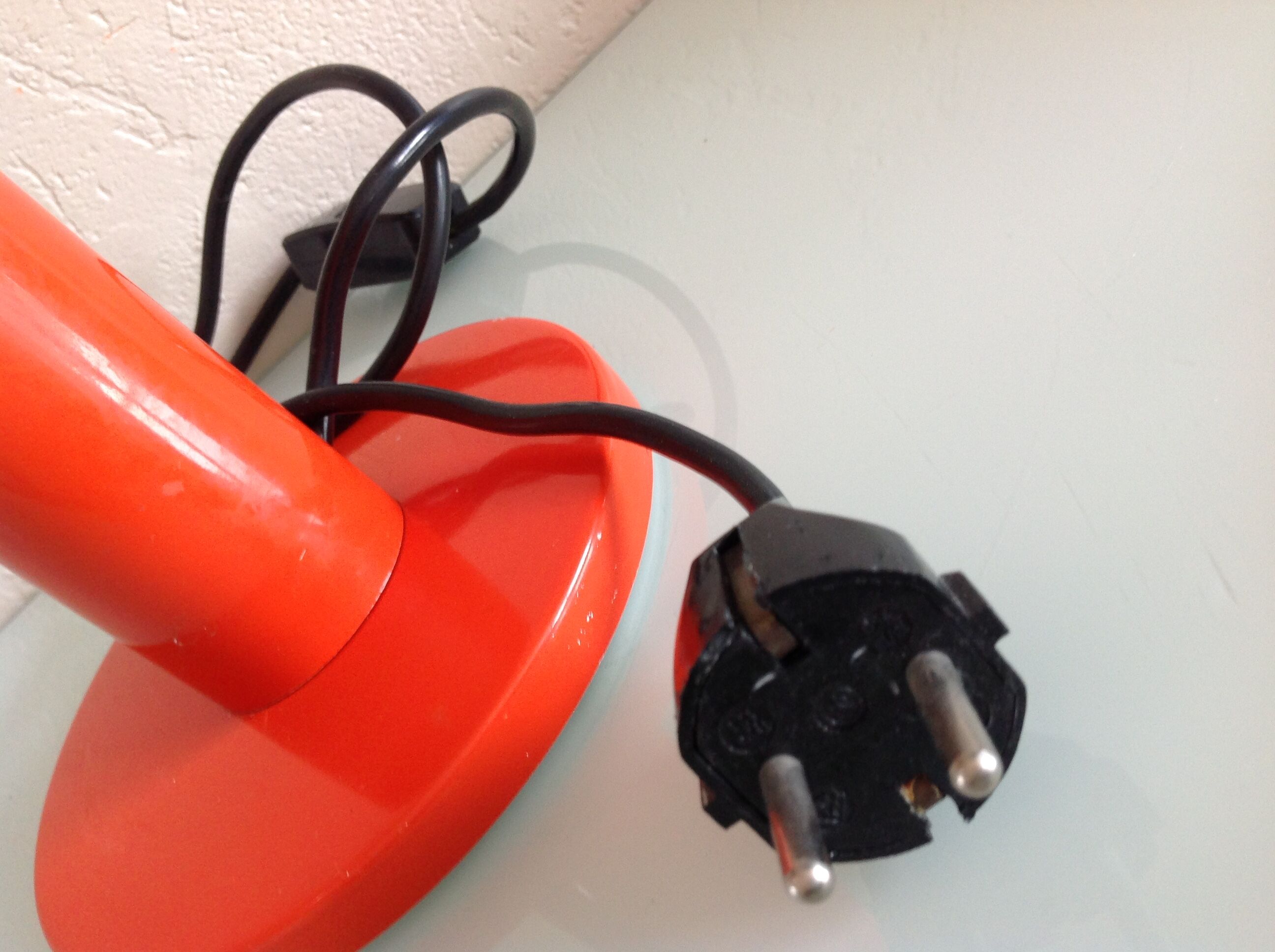 Orange eyeball lamp and chrome globe 60/70