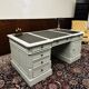 Bureau classique gris anglais Partnerdesk