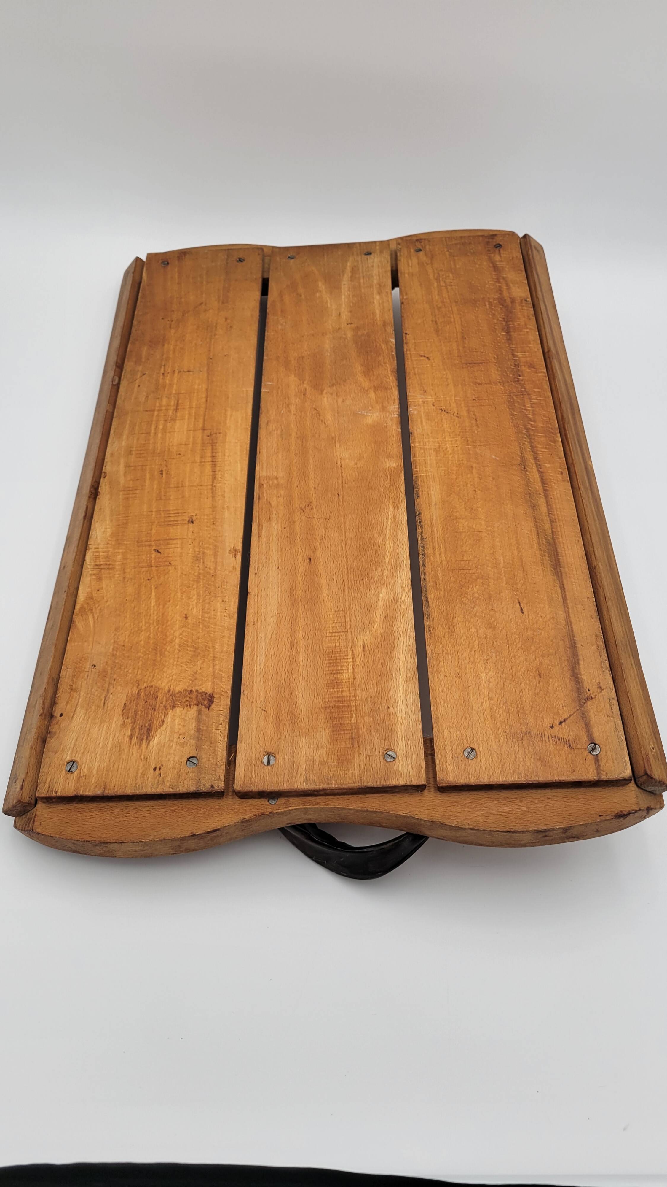 Plateau en bois poignées cornes de bélier