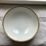 Fine porcelain table service