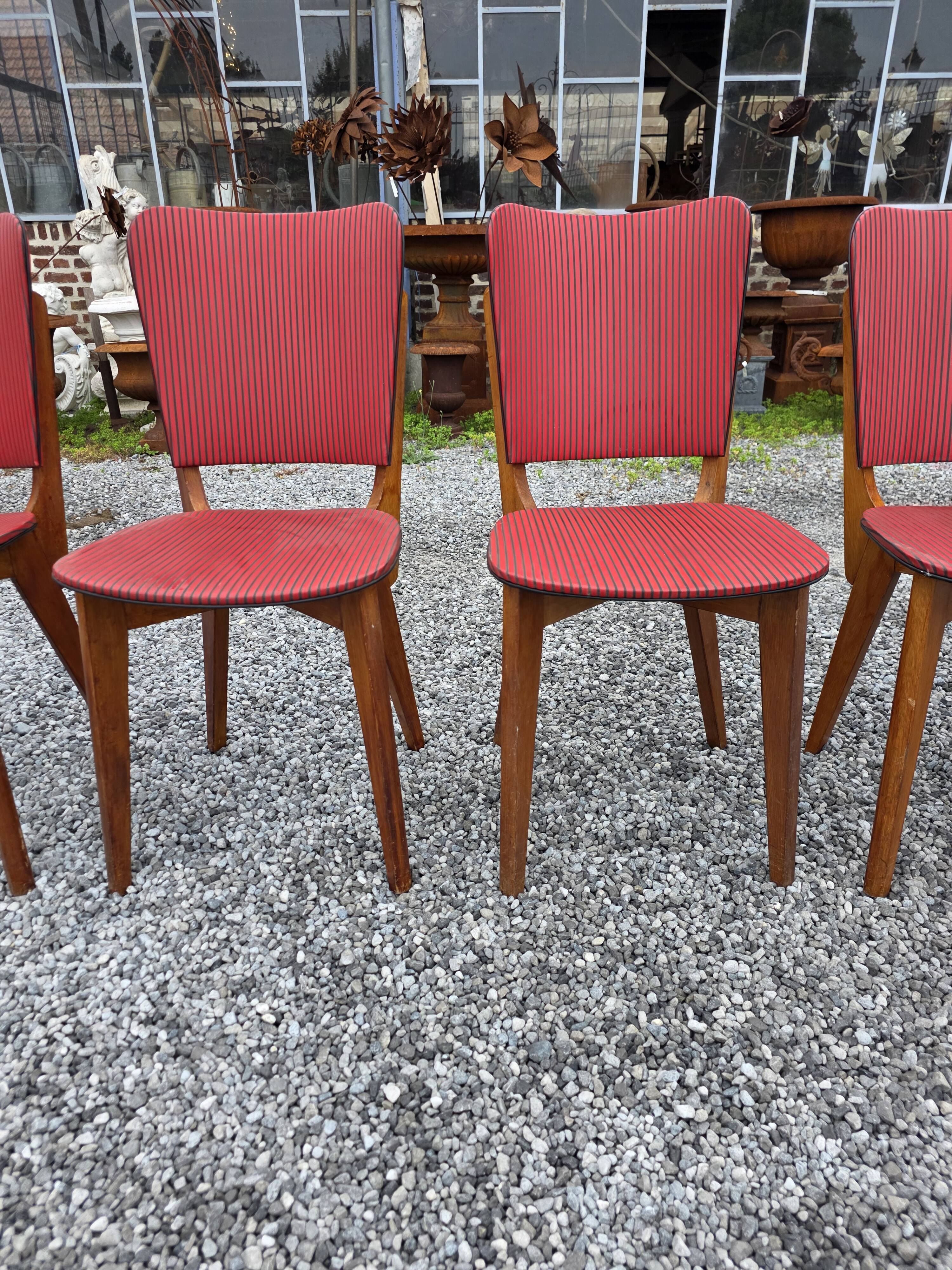 6 vintage oak chairs from the 1960s