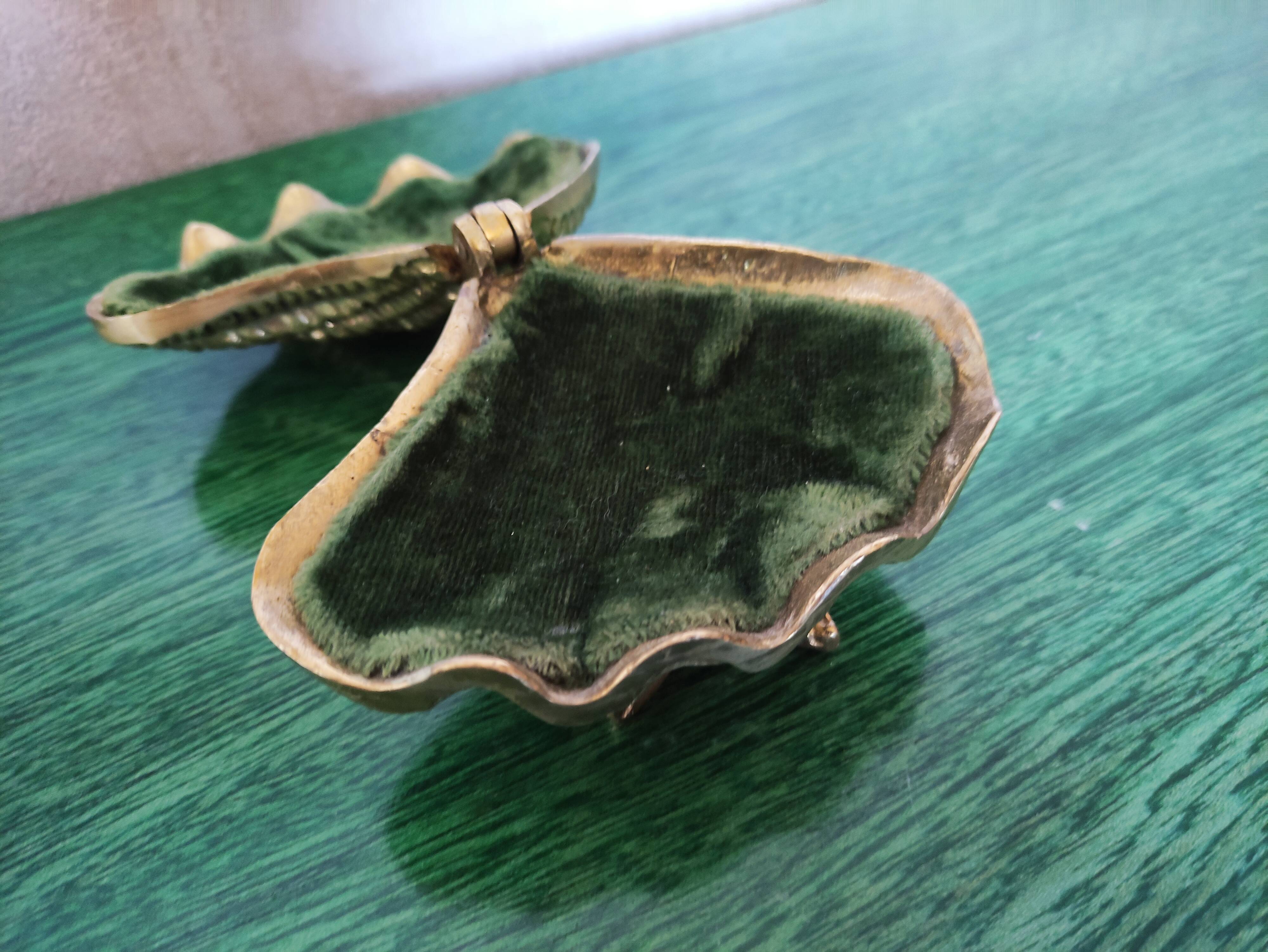 Art deco gilded bronze jewelry, biblical shell