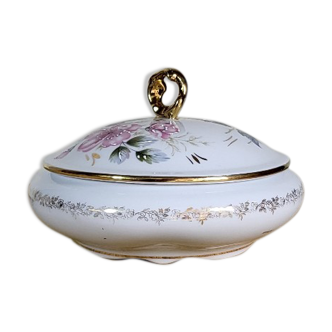 Porcelain jewelry box with flowers