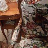 pair of Louis XV style armchairs à la reine