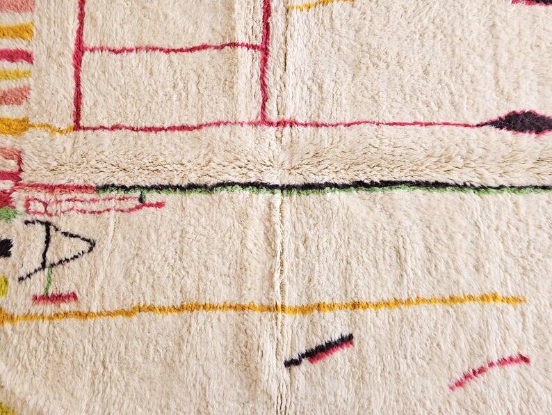 Traditional Moroccan rug 250cm x 150cm