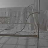 Forged iron bed