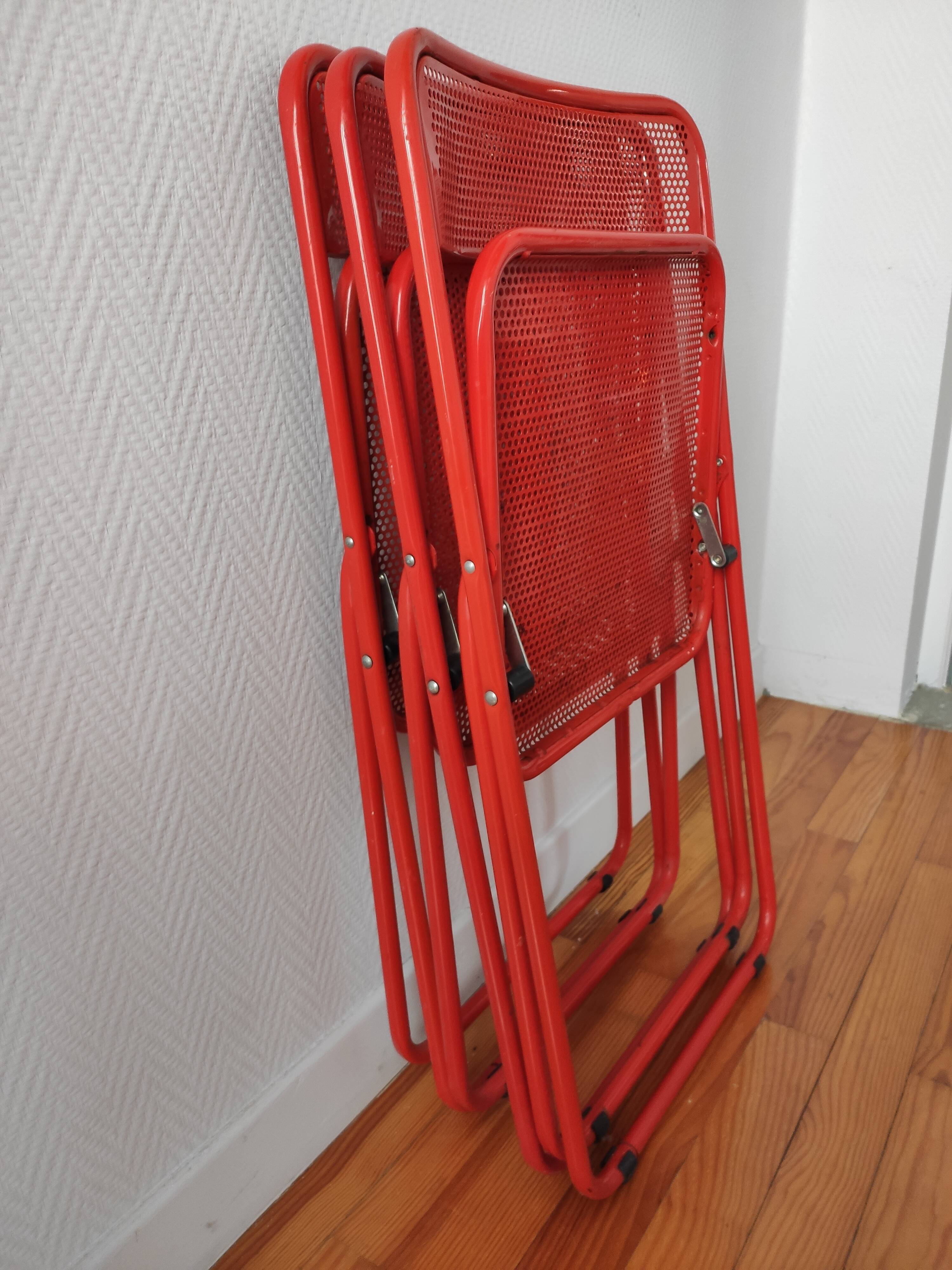 Metal folding chairs 1970