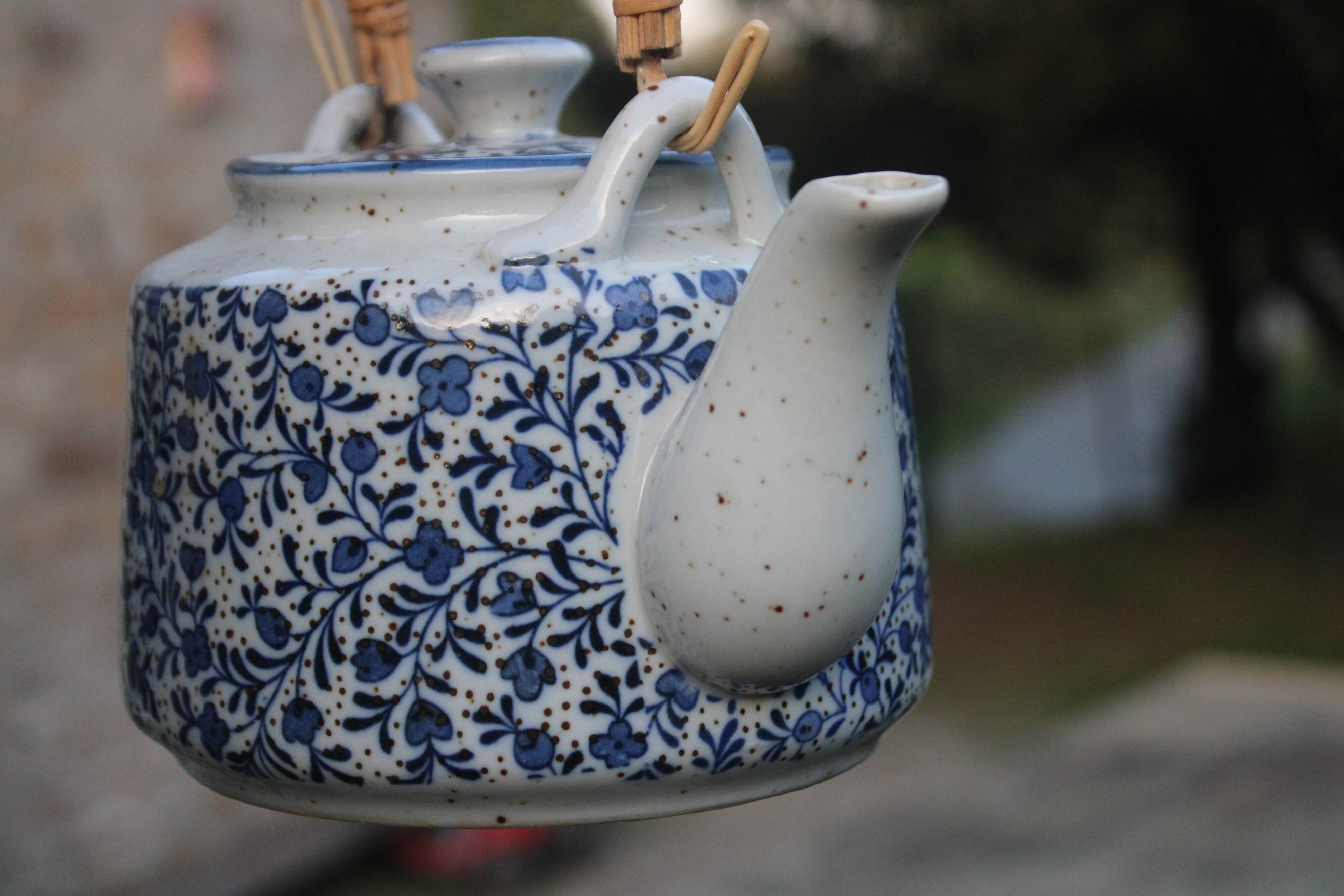 Vintage Japanese Tea Set - Teapot + 4 Matching Cups