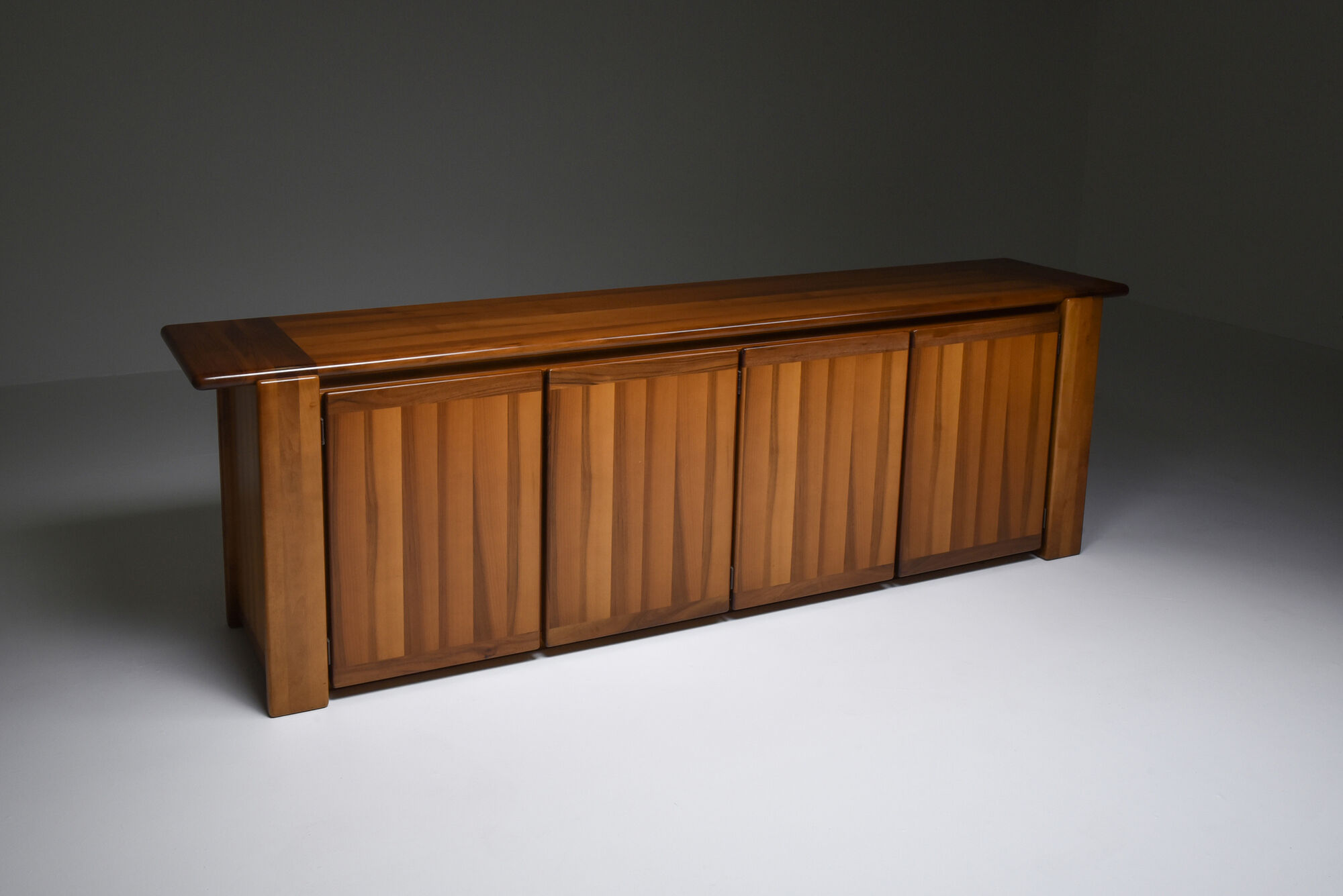 Enfilade 'sapporo' de Mario Marenco pour Mobilgirgi 1970