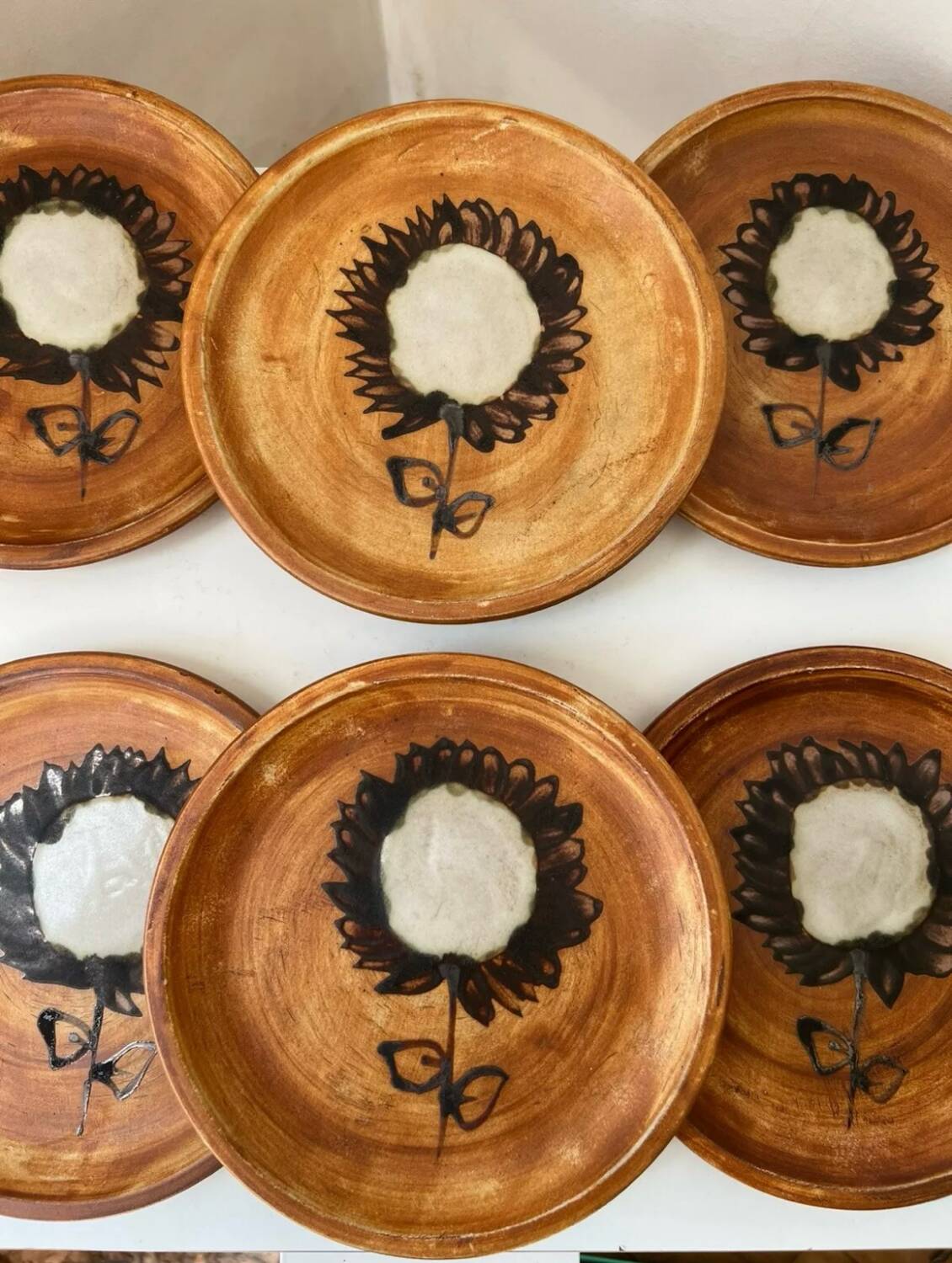 Set of 6 dessert plates with sunflower decoration, La Colombe Vallauris