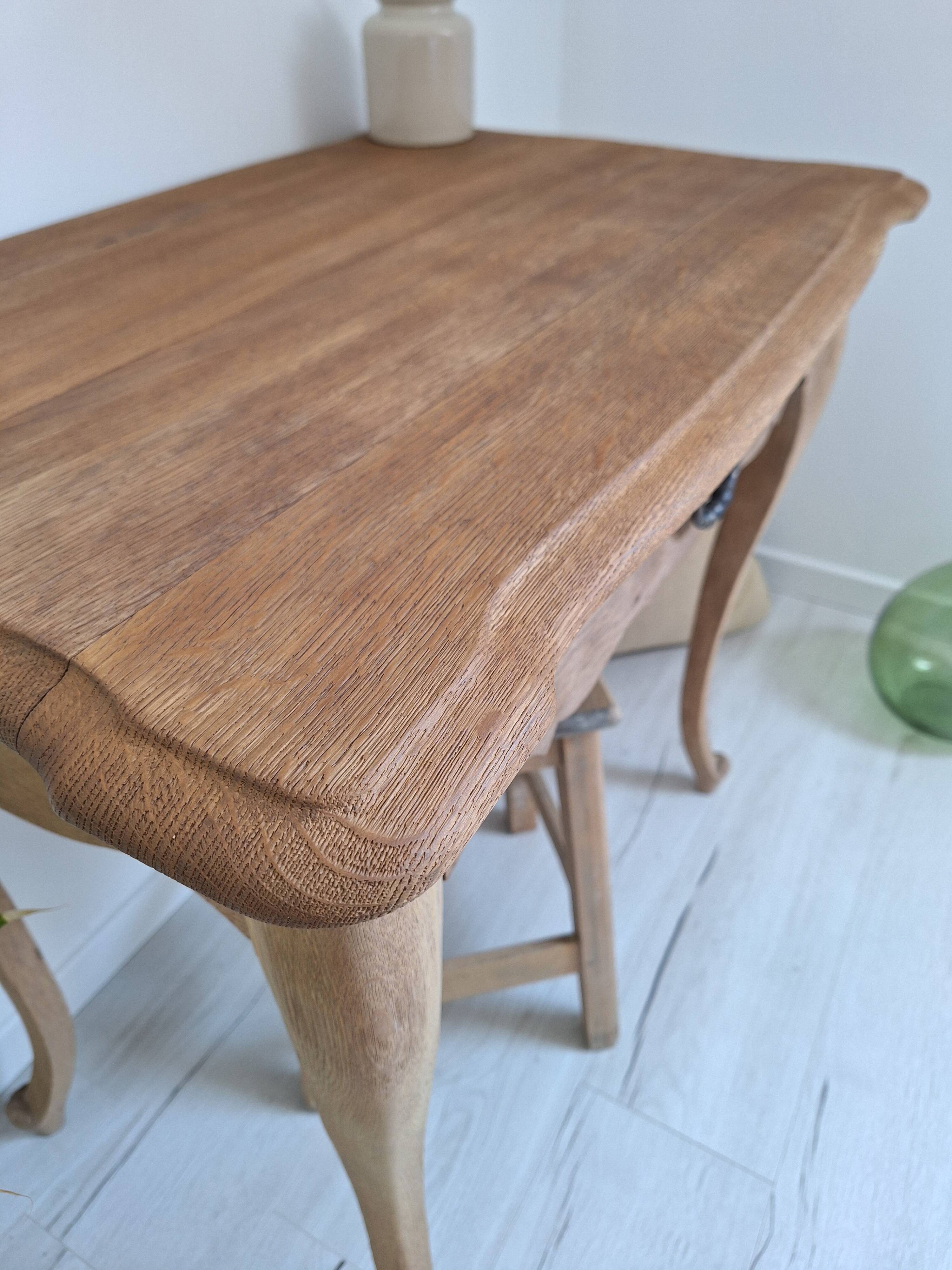 Occasional table, antique desk in solid oak in Louis XV style.