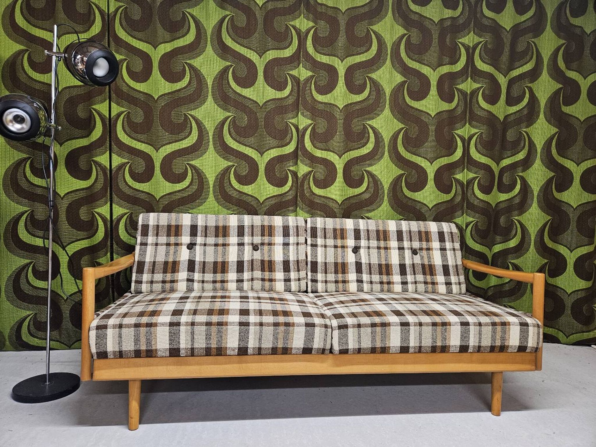 "Stella daybed canapé by Wilhelm Knoll for Knoll Antimott 1950"