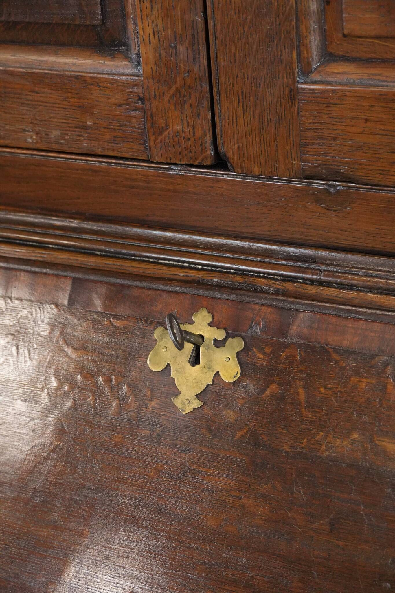 Antique English 18th-century desk/bookcase with a beautiful interior