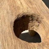 Side table in blond teak openwork tray