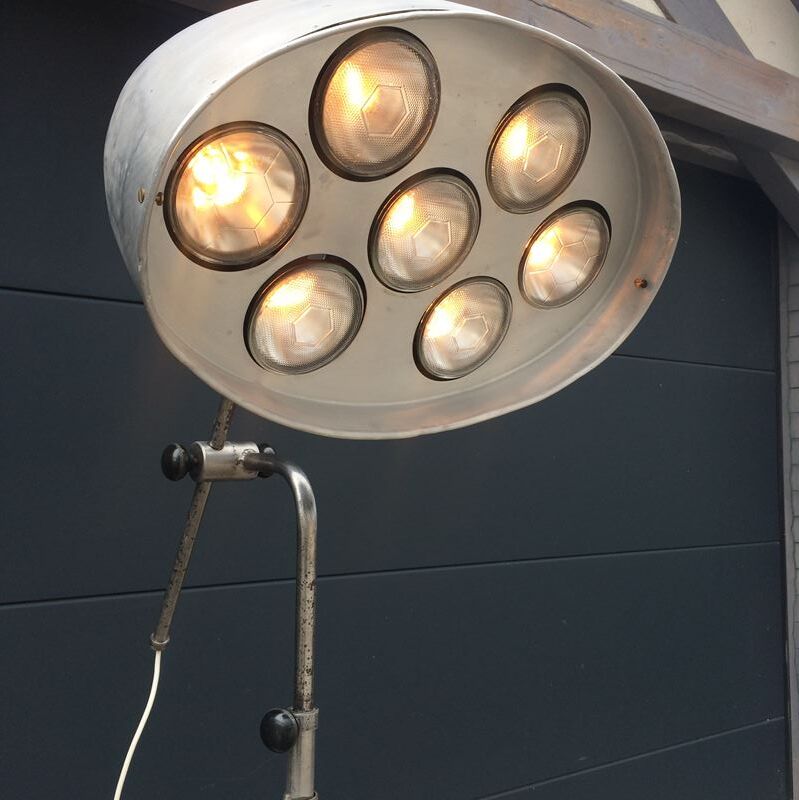 Lamp workshop RG Levallois