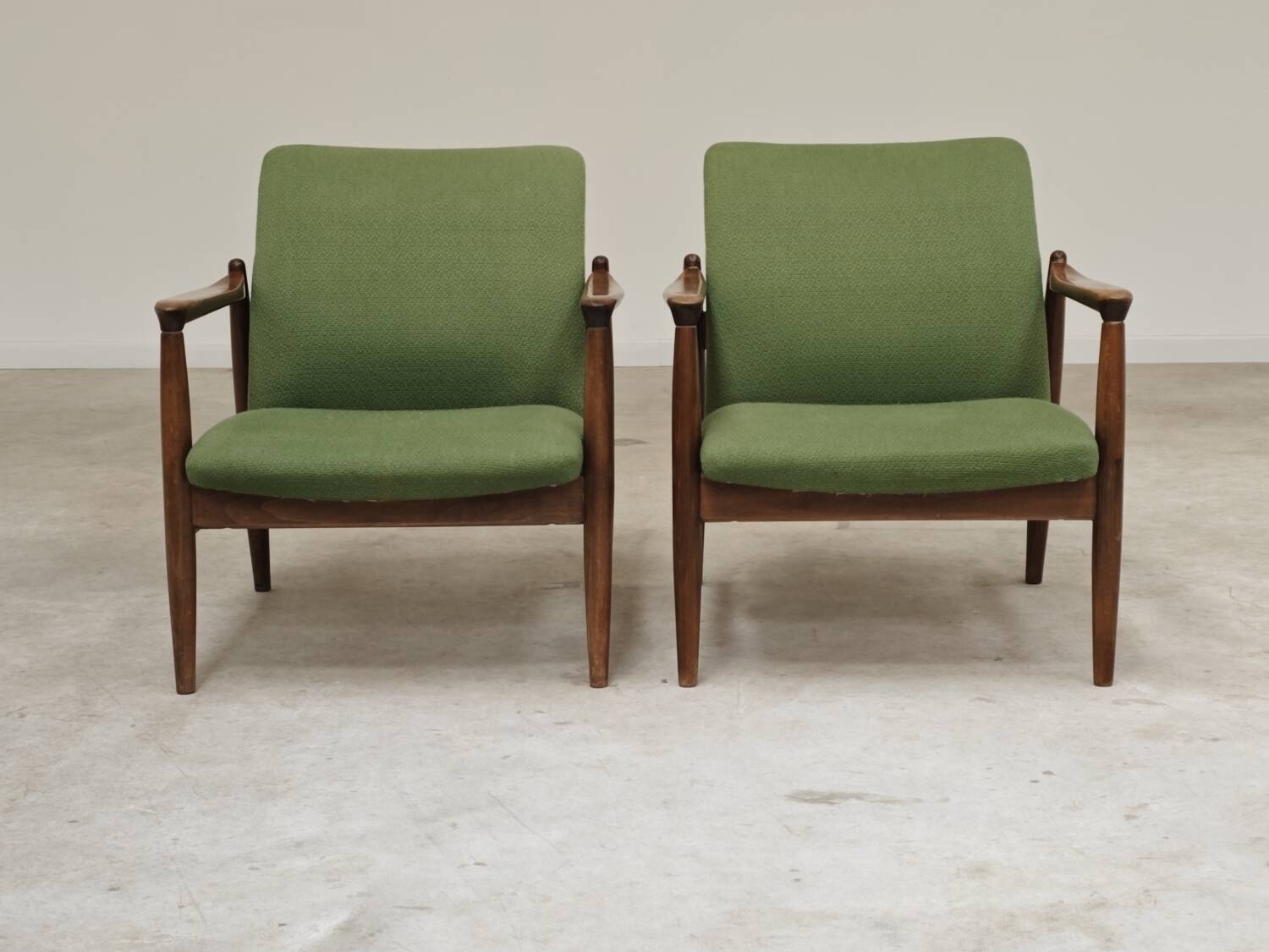 Pair of green GMF 64 armchairs by Edmund Homa, Poland 1960