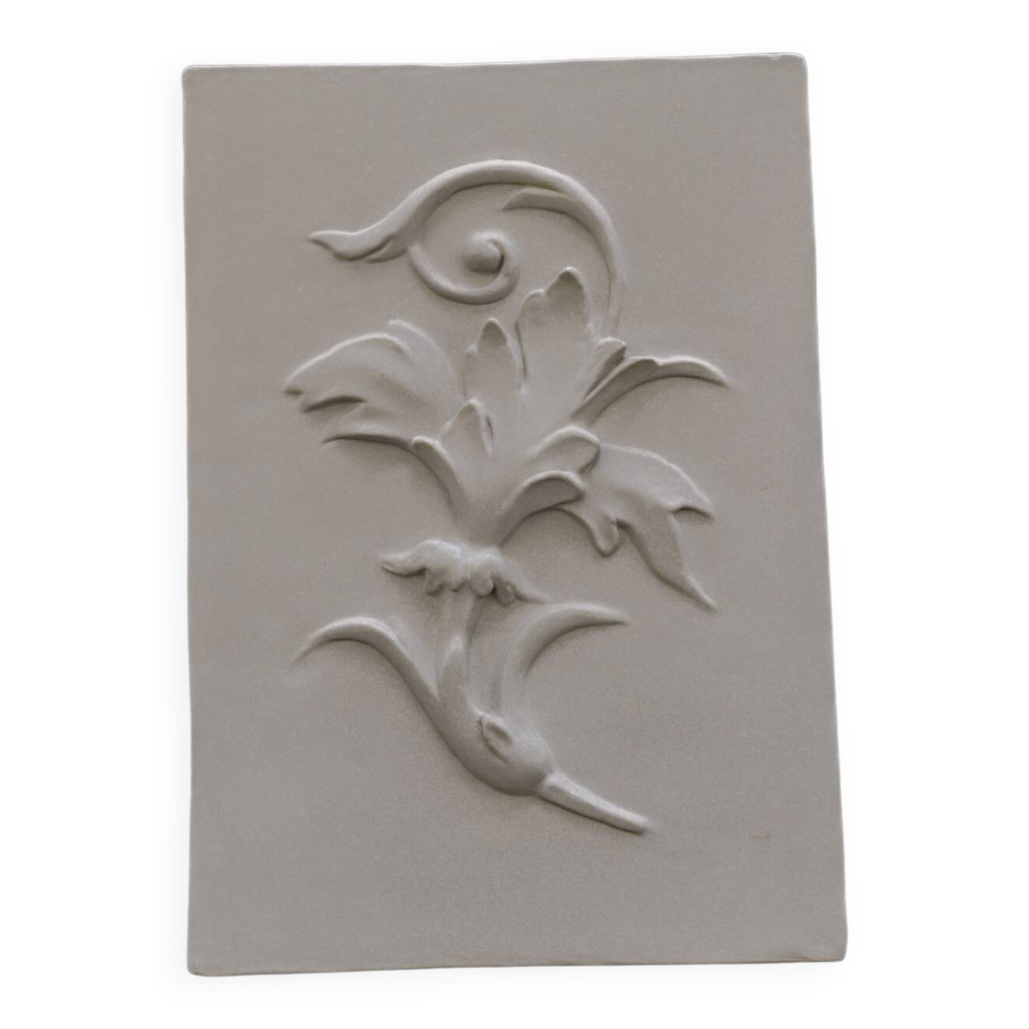 Plaster bas-relief of acanthus leaf – baroque style