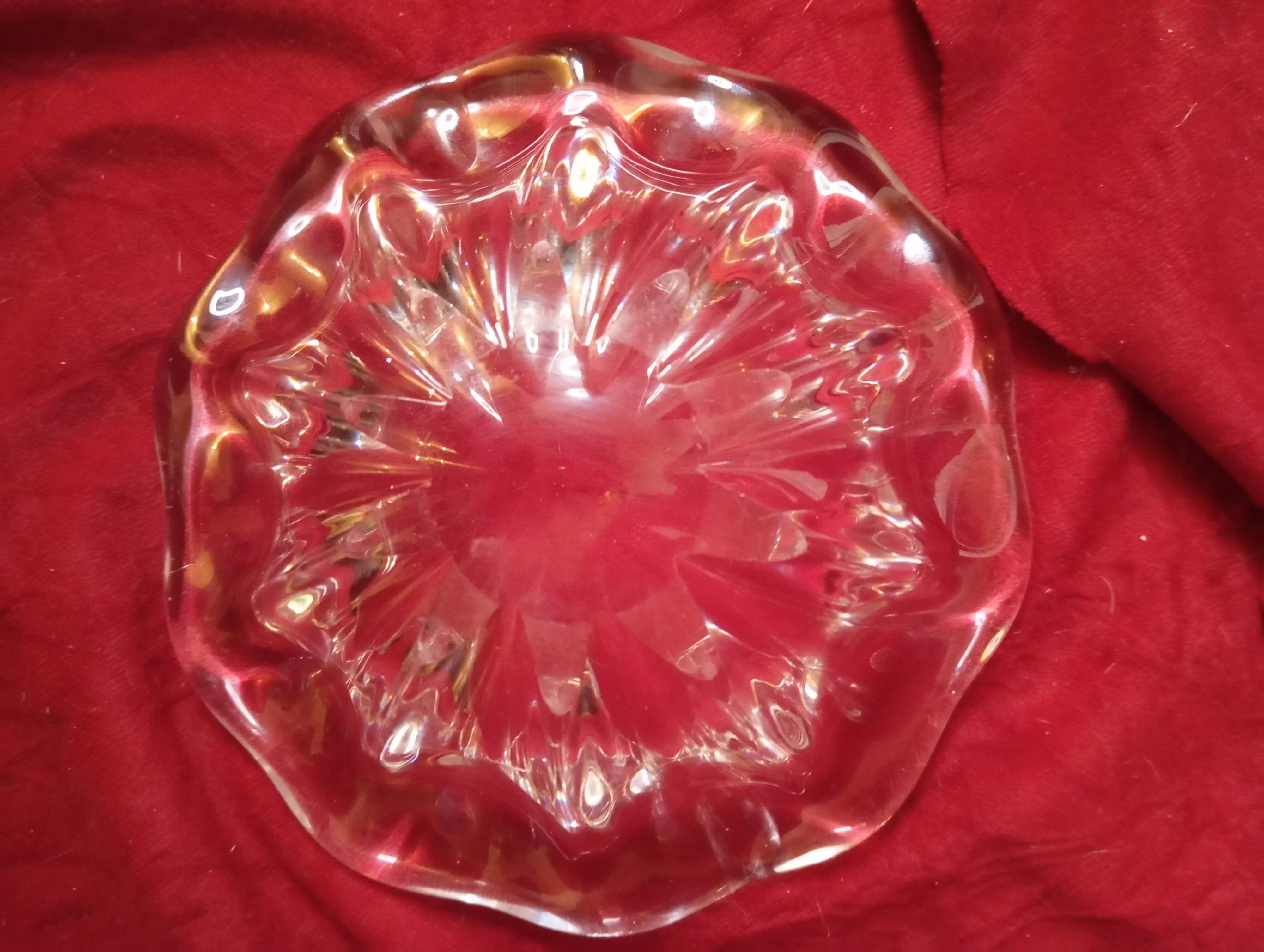 Crystal ashtray / pocket emptying tray / val st lambert sign