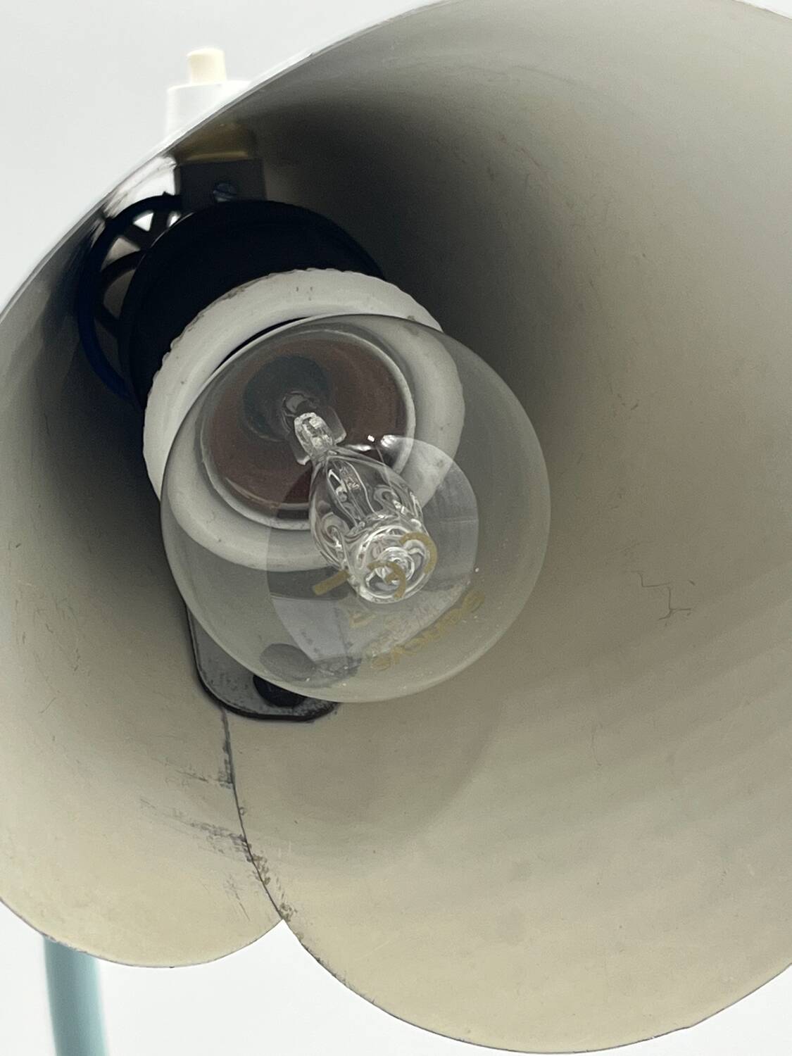 Sky blue casserole lamp