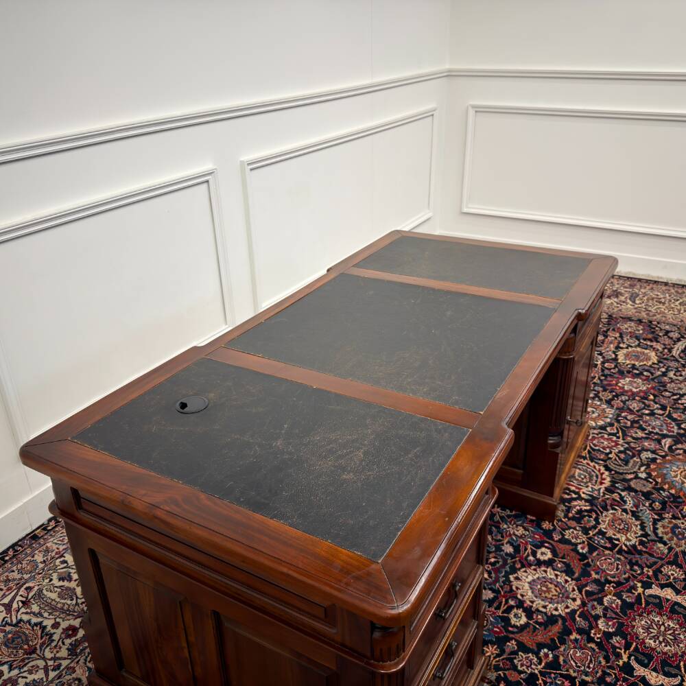 Classic English Desk Partnerdesk Black Leather
