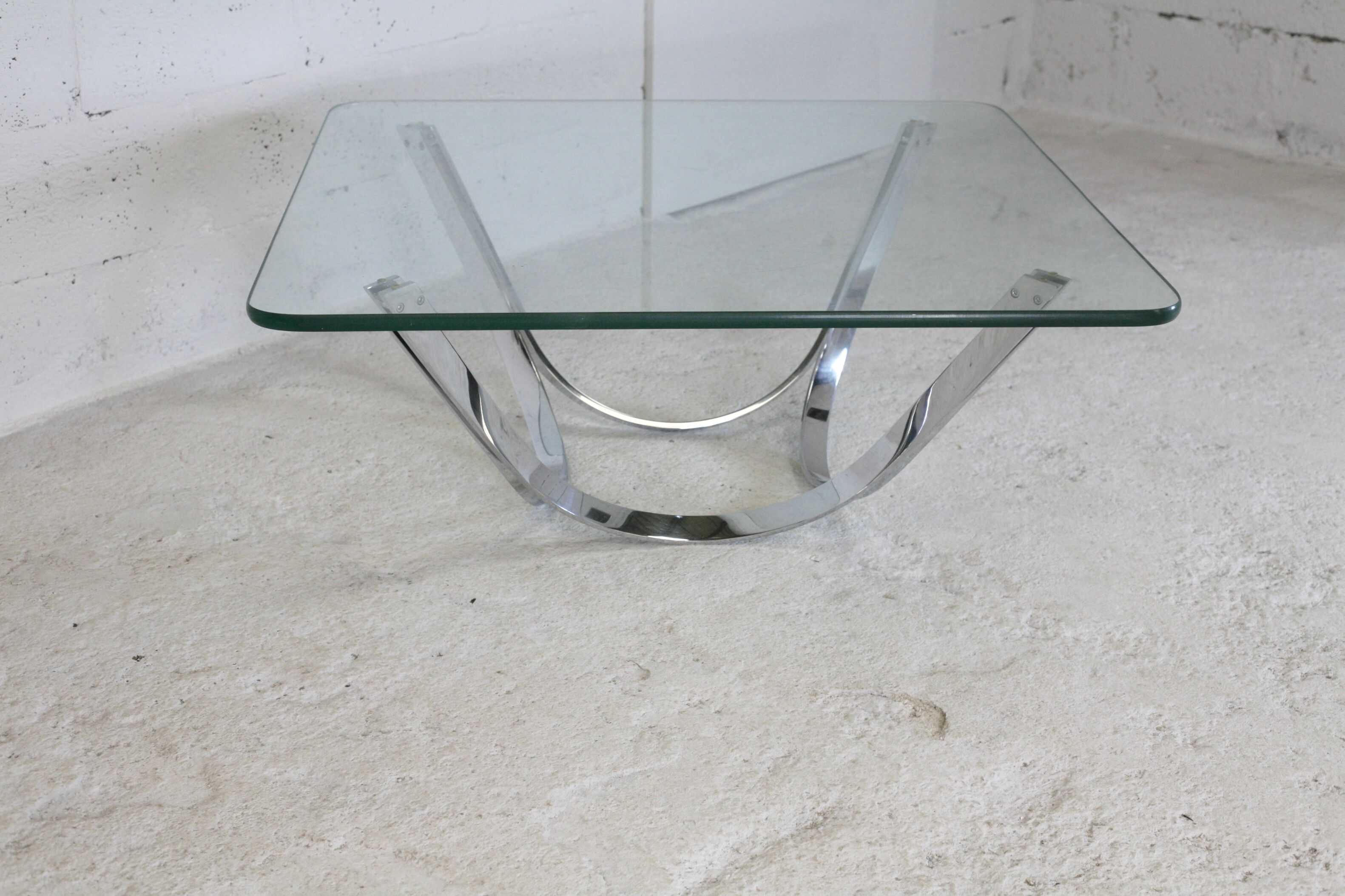 Square coffee table by Roger Sprunger, Dunbar edition, USA, circa 1970.