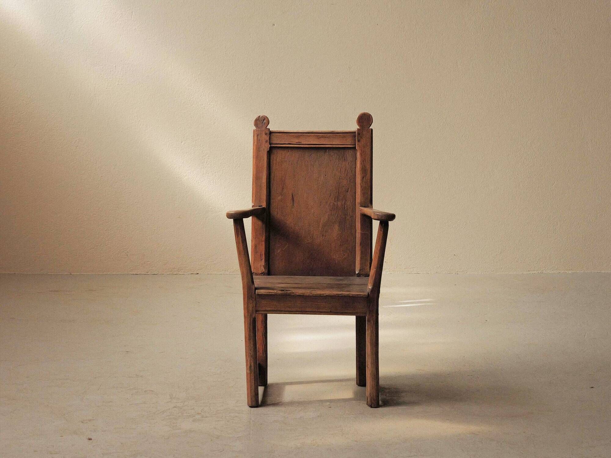 Peasant armchair in solid oak, France, 19th century