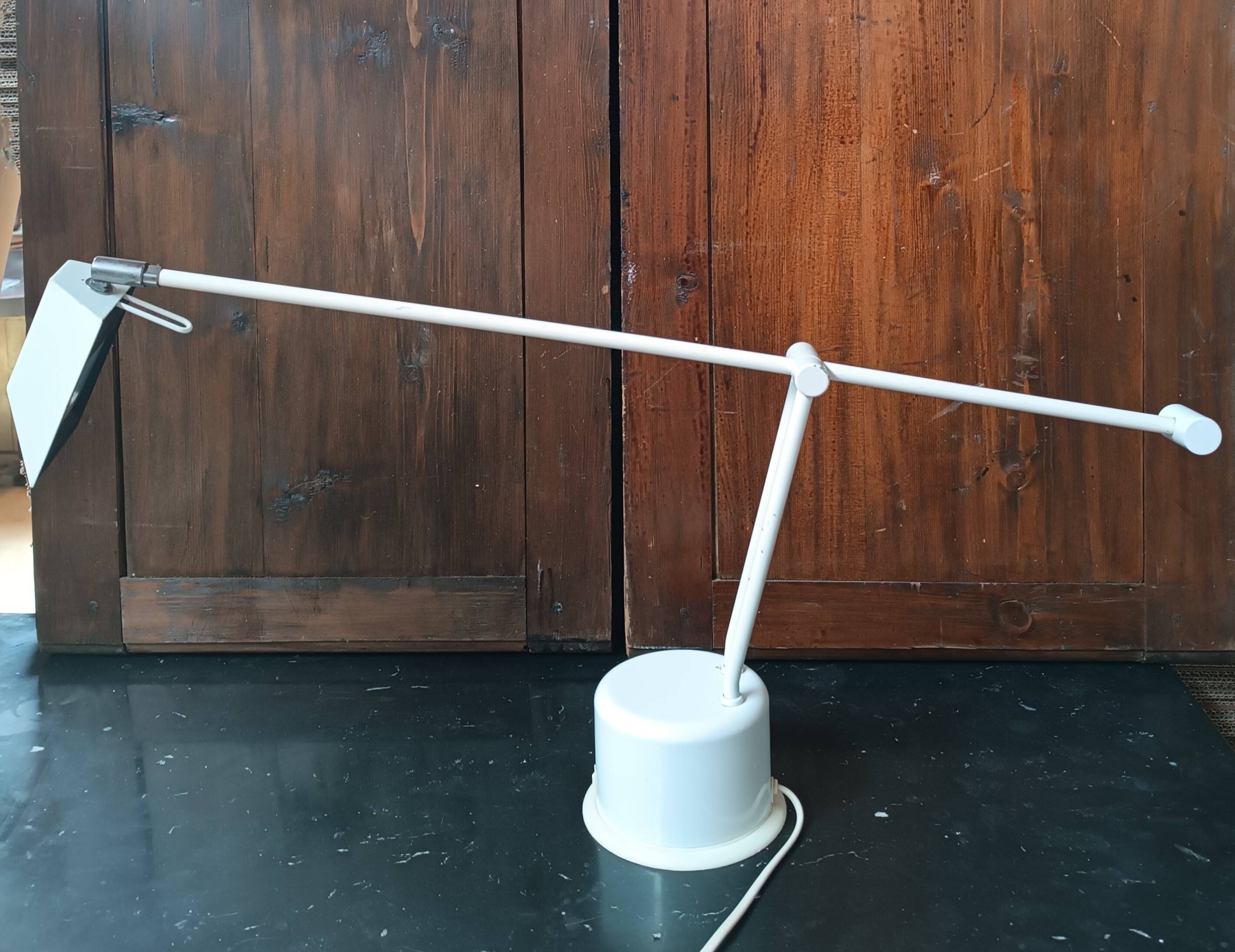 Vintage articulated desk lamp Massive