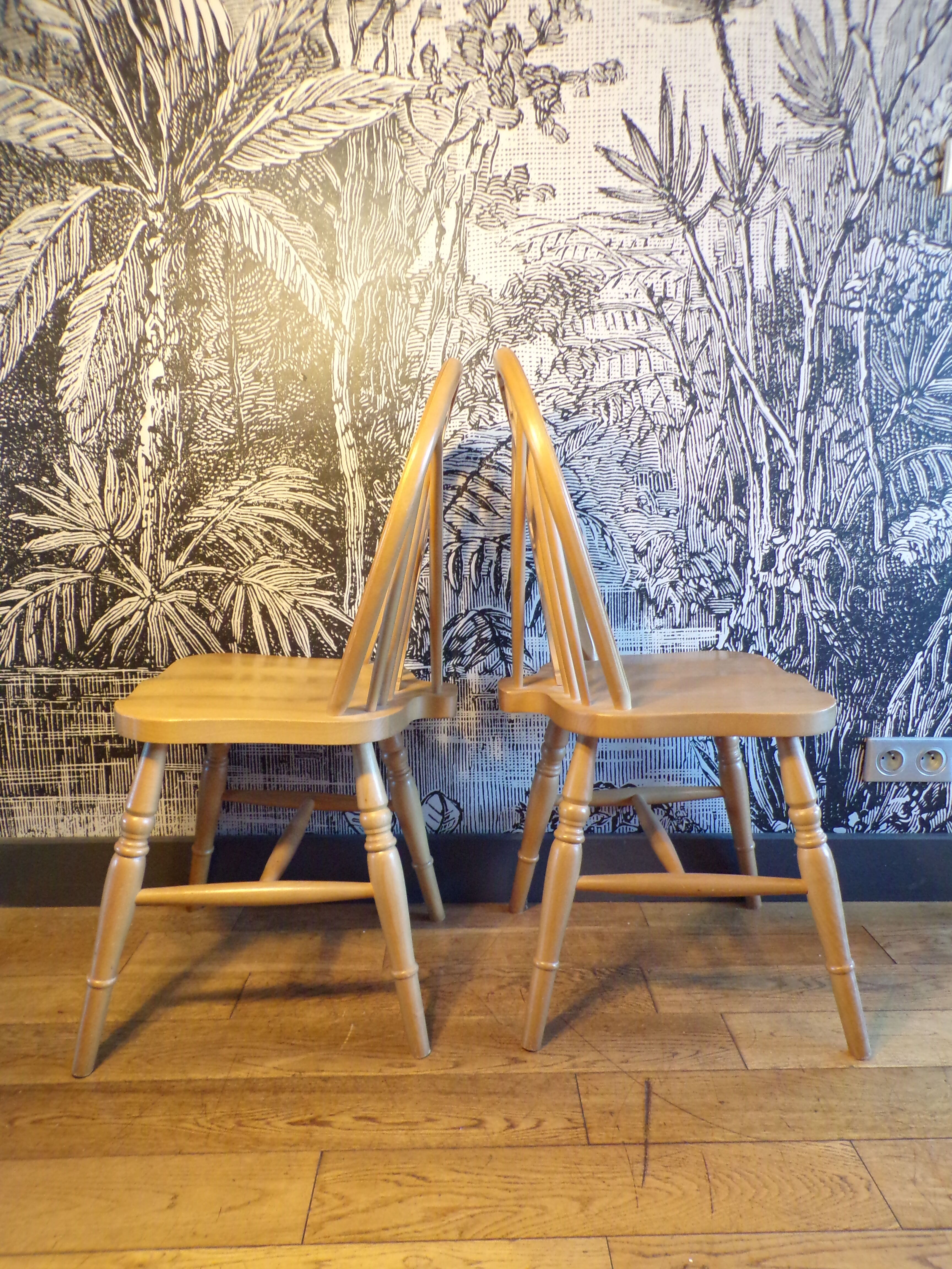 Pair of vintage Windsor chairs