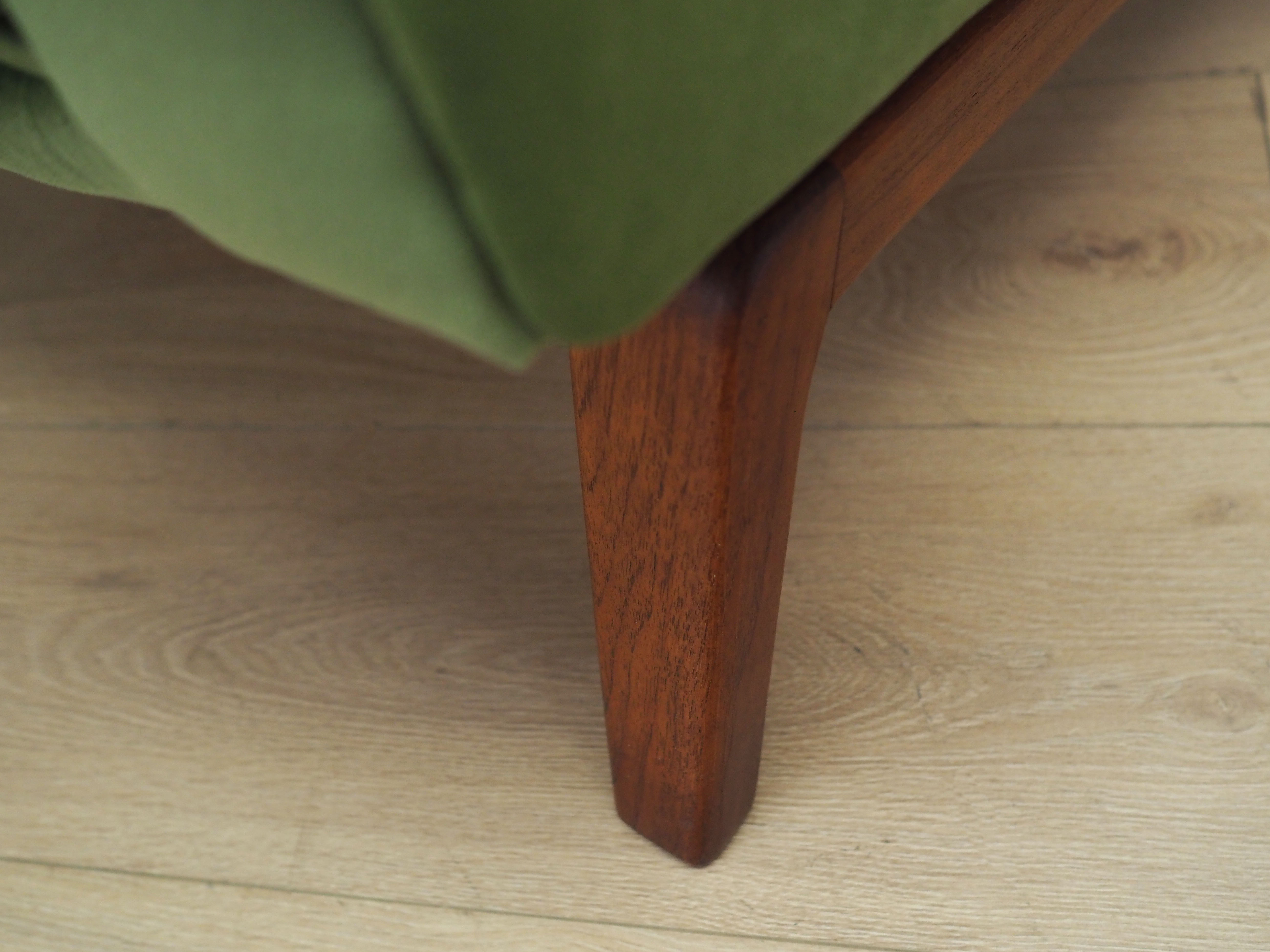 Fauteuil vert, design danois, années 1970, fabriqué au Danemark