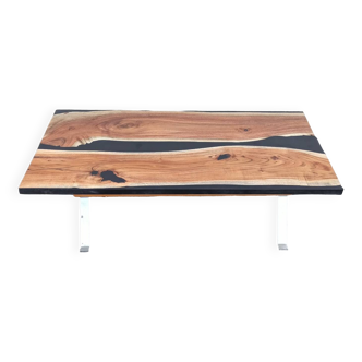 Coffee table in wood and black resin