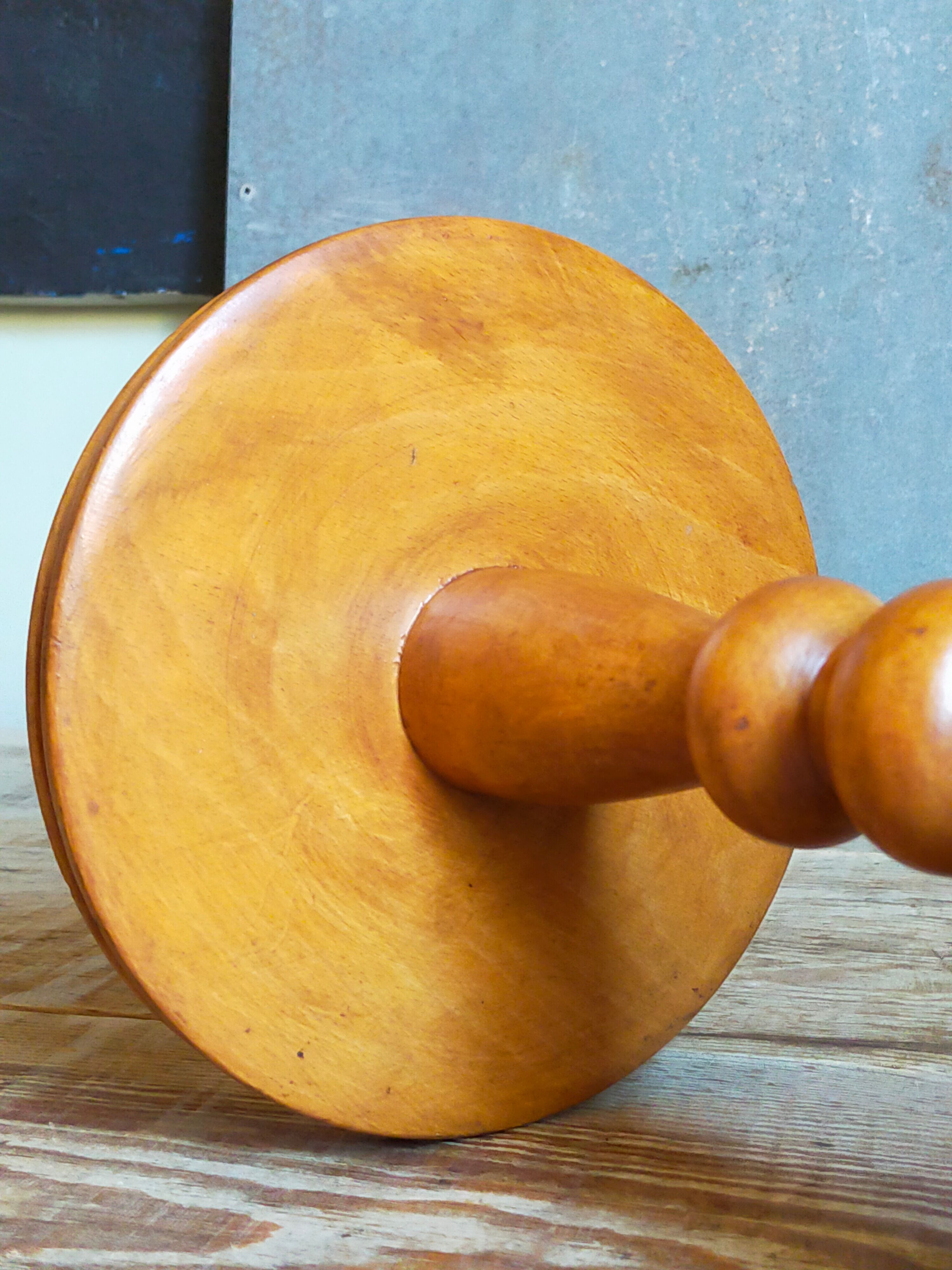 Plant harness in solid wood turned vintage
