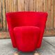 Fauteuil rouge du milieu du siècle
