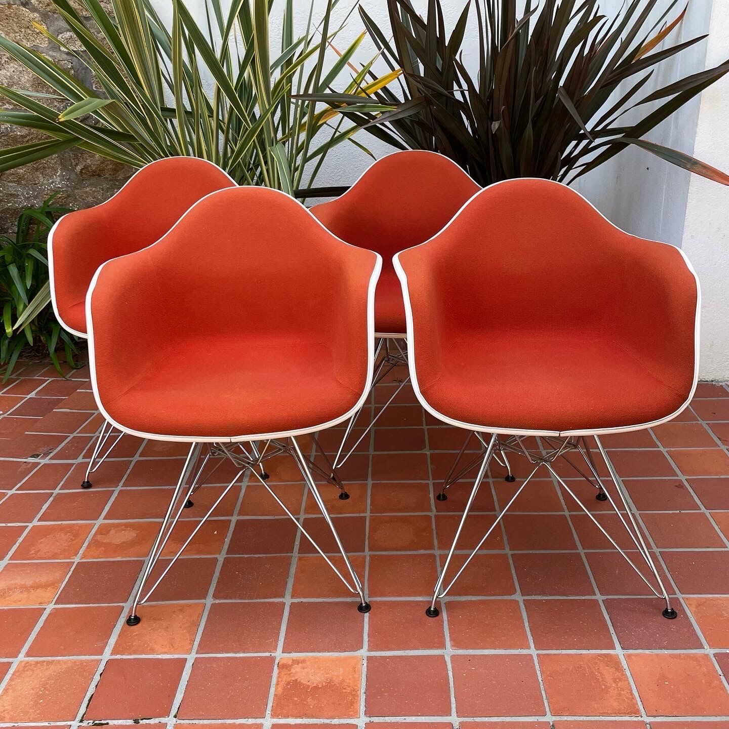 Set of 4 Dar armchairs by Charles and Ray Eames 1950s