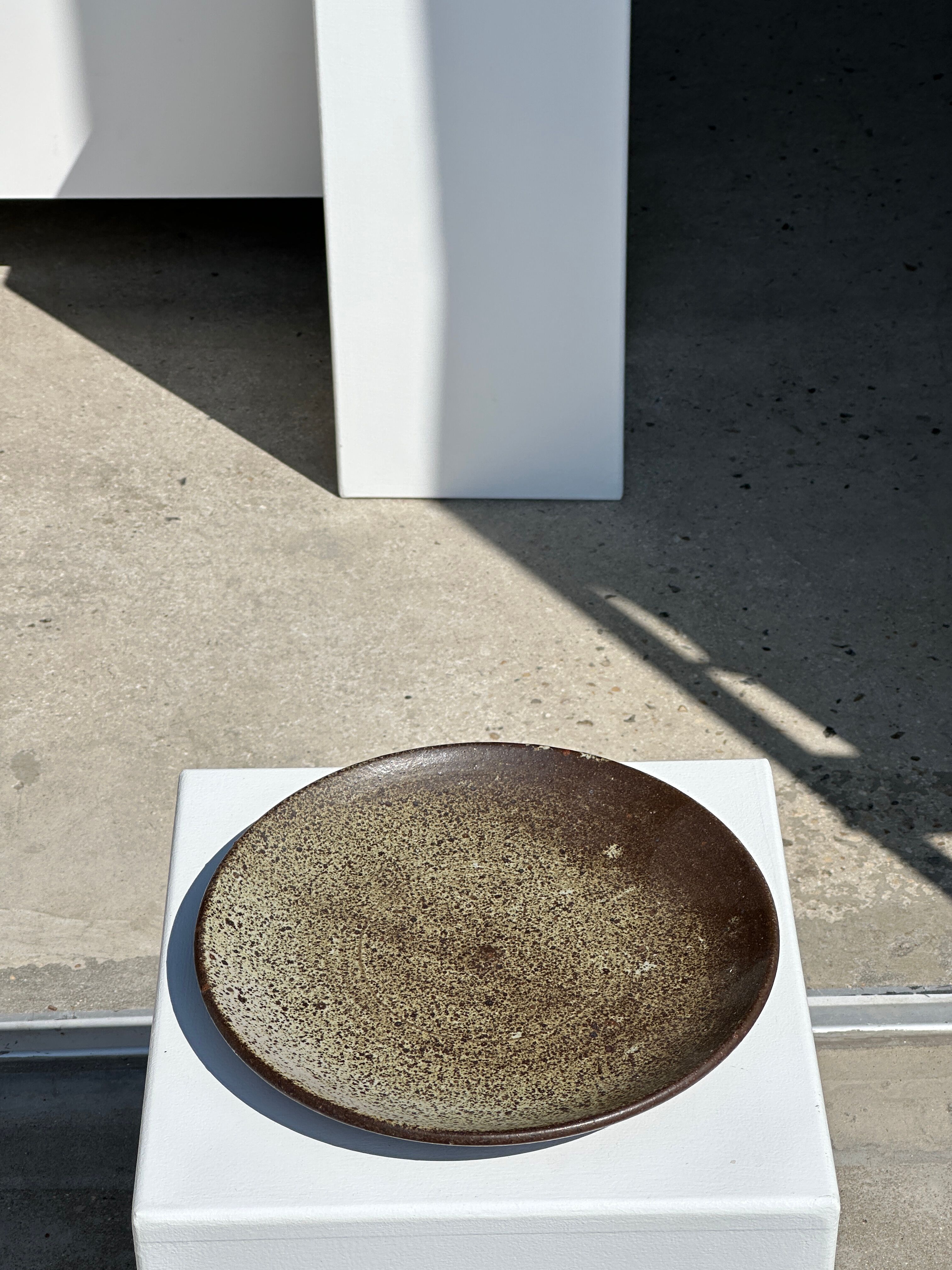 Indonesian green ceramic dish D:26.5