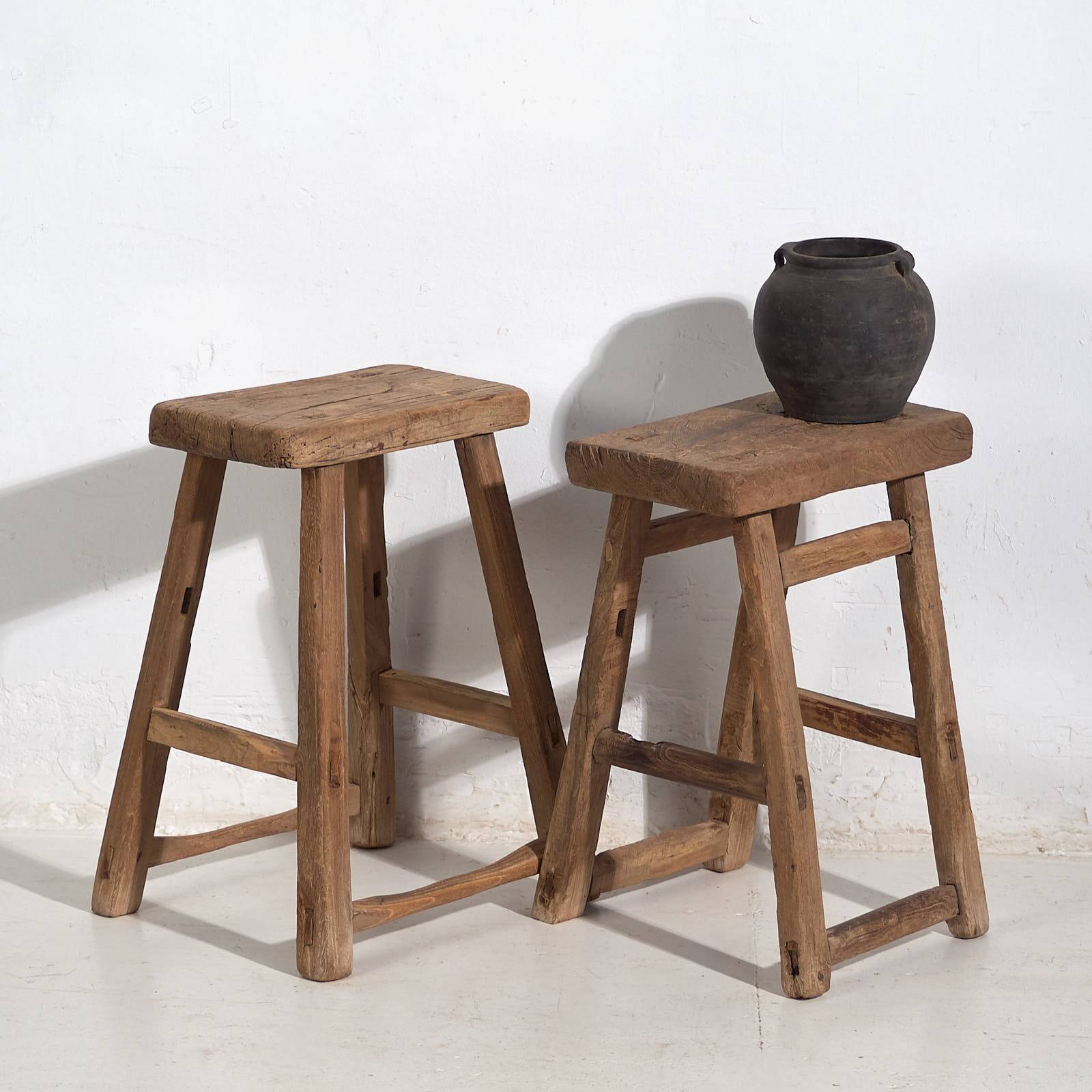 Ensemble de tabourets anciens (vers 1900). Ensemble de 2 pièces n°5