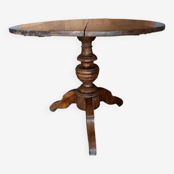 Round solid wood table