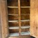 Grande armoire ancienne en bois massif style campagne / rustique