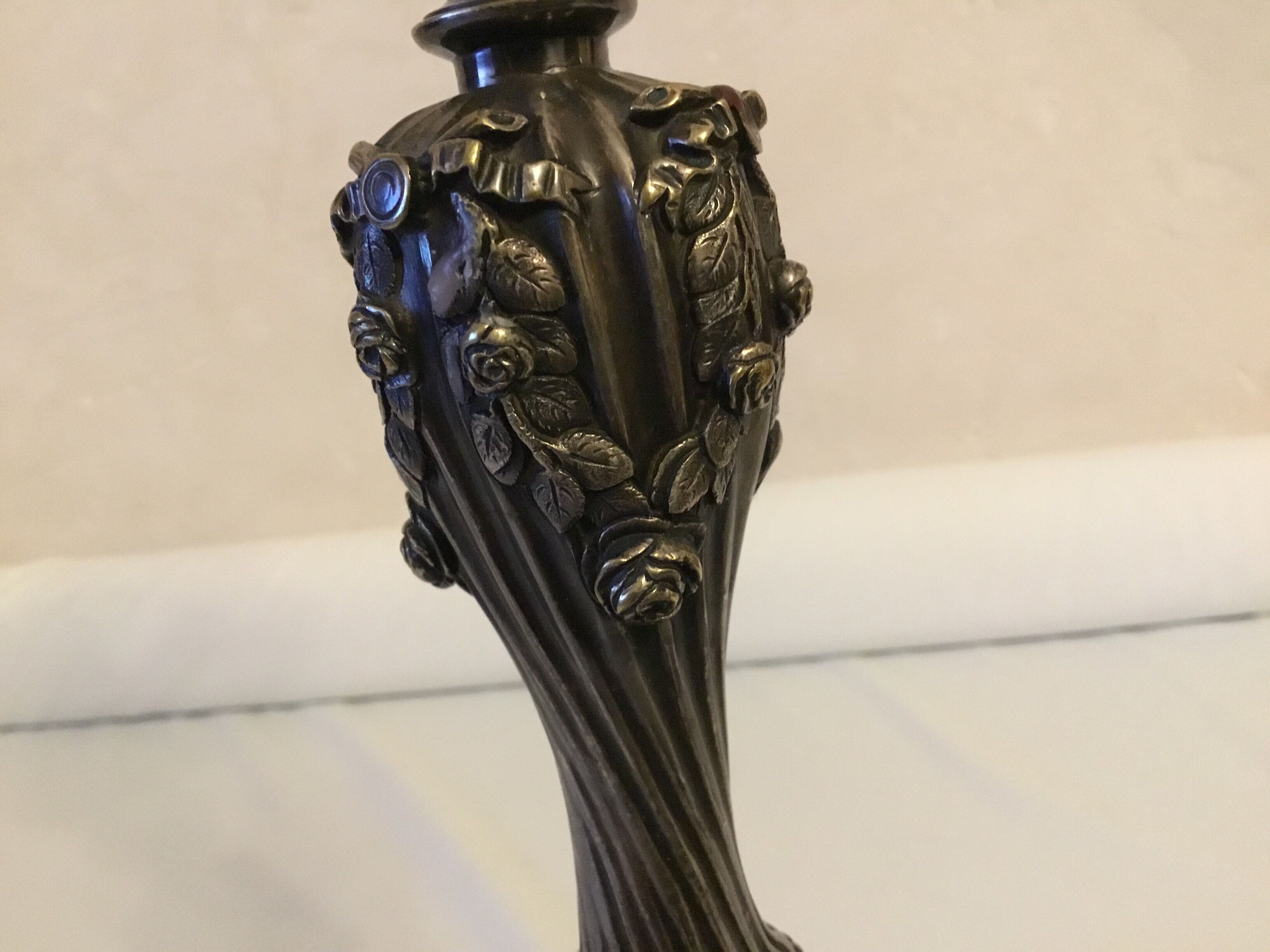 Finely decorated double-decorated silver bronze candlestick