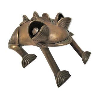 Sculptural frog brass vintage African art