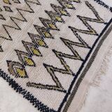 Handcrafted Moroccan Berber Rug 186 X 118 CM