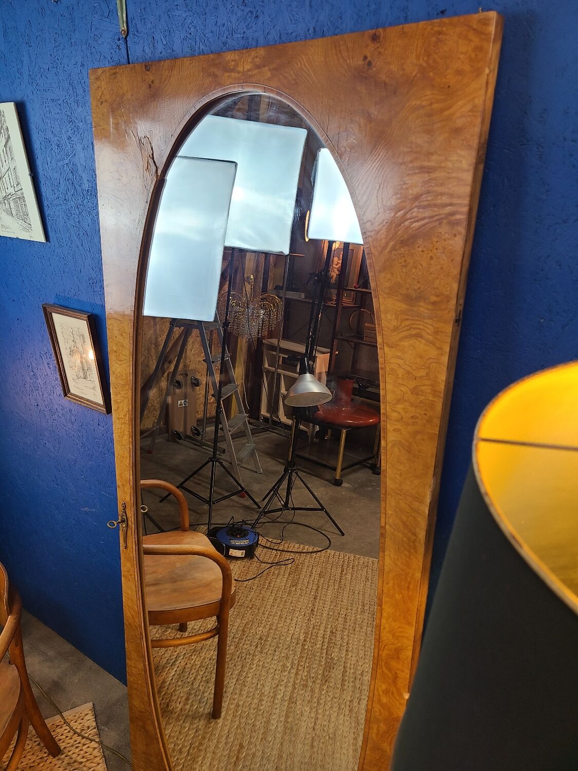 Miroir vintage géant bois clair miroir ovale 1920