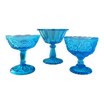 Art Deco Pressed Glass Collection, bowls turquoise