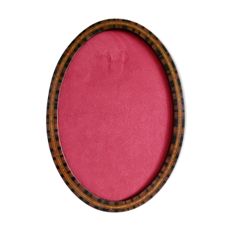 Oval hanging frame in marquetry