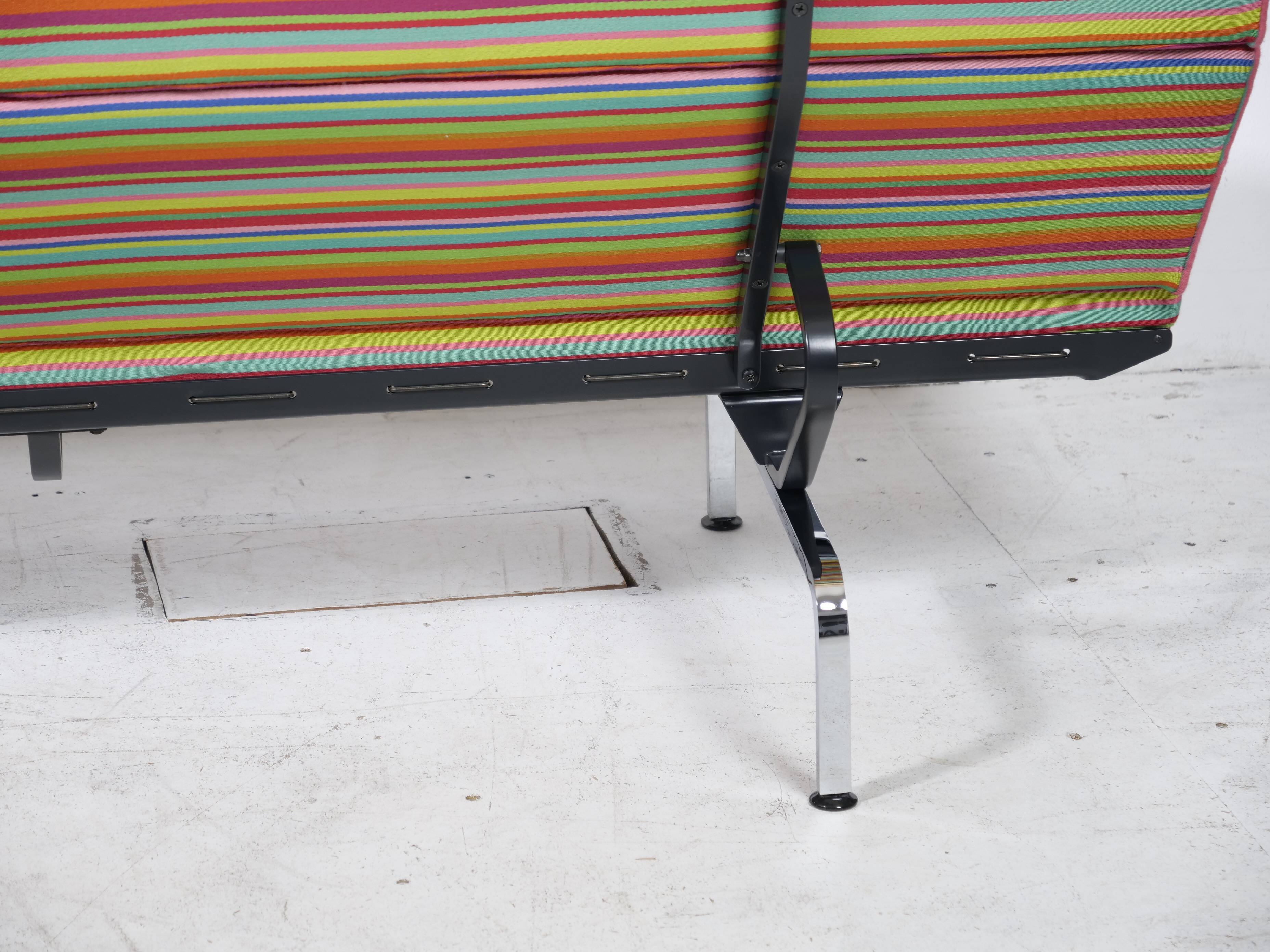 Compact sofa Eames Vitra Alexander Girard Miller stripe fabric