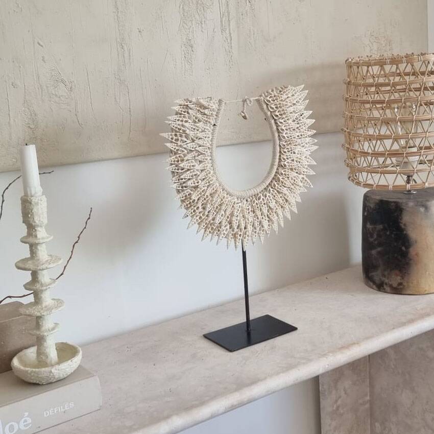 Decorative Papuan shell necklace