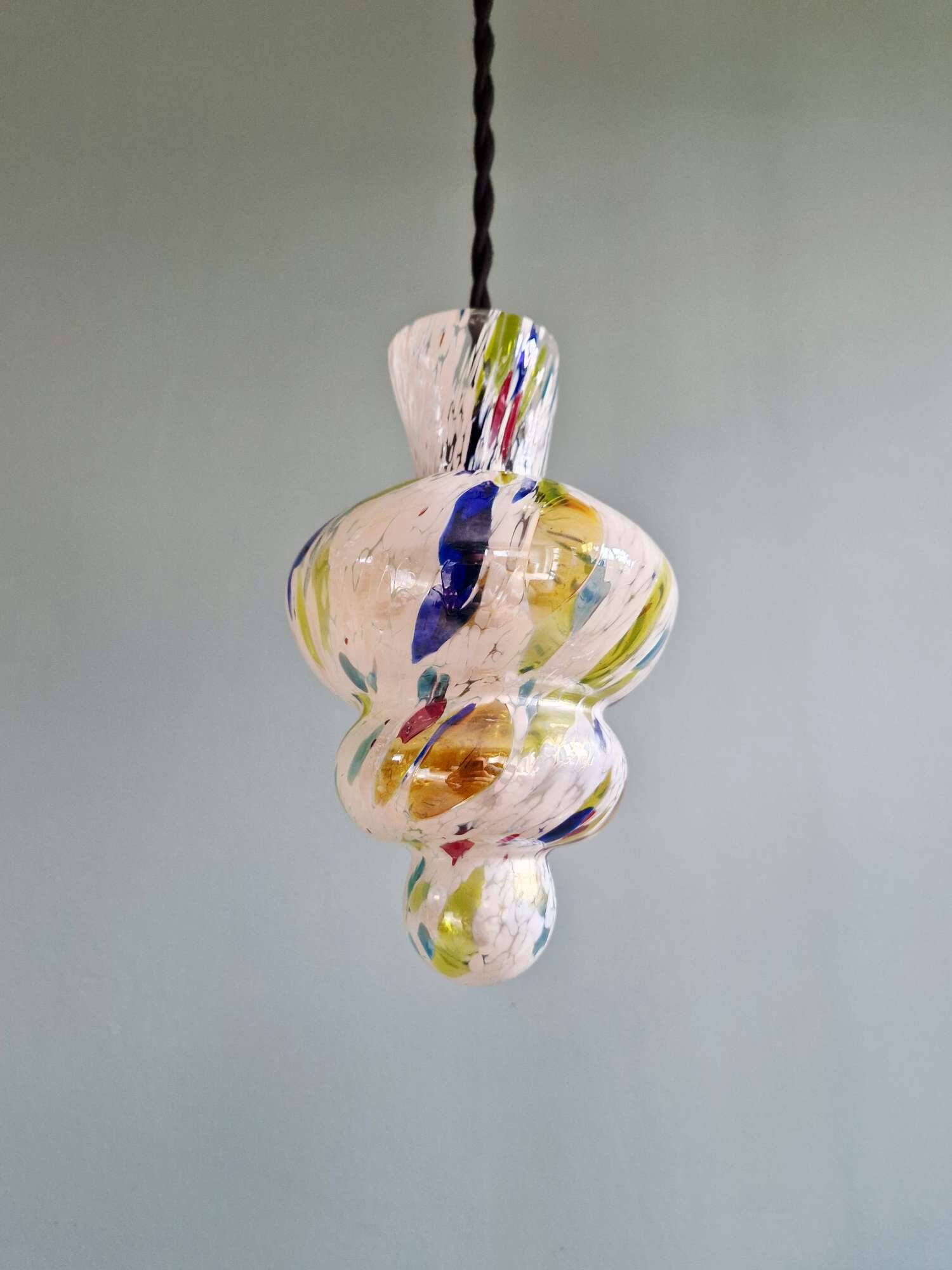 Duo de suspensions en verre soufflé multicolore, Murano, 1950-60