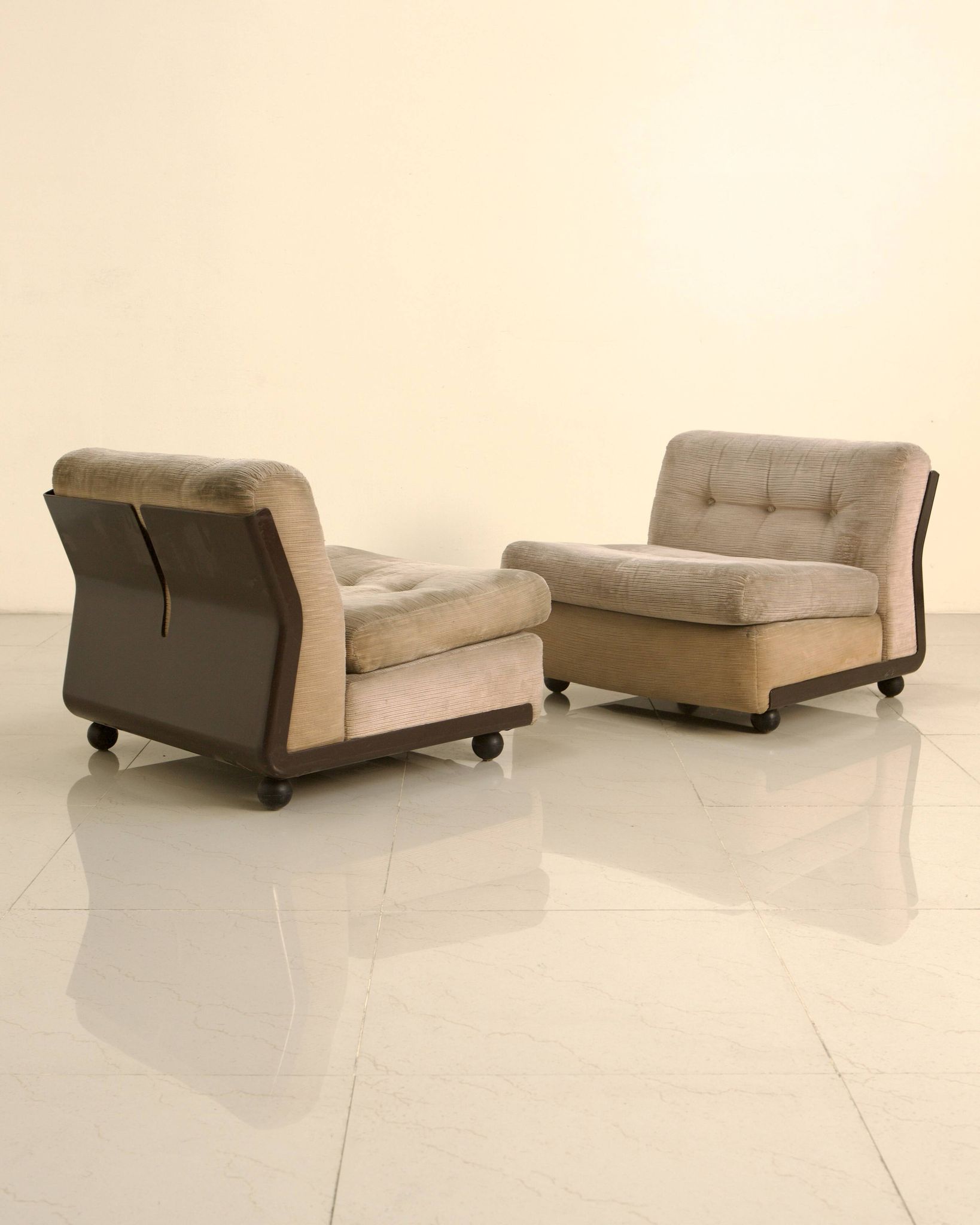 Pair of "Amanta" armchairs by Mario Bellini for C&B Italia, 60s