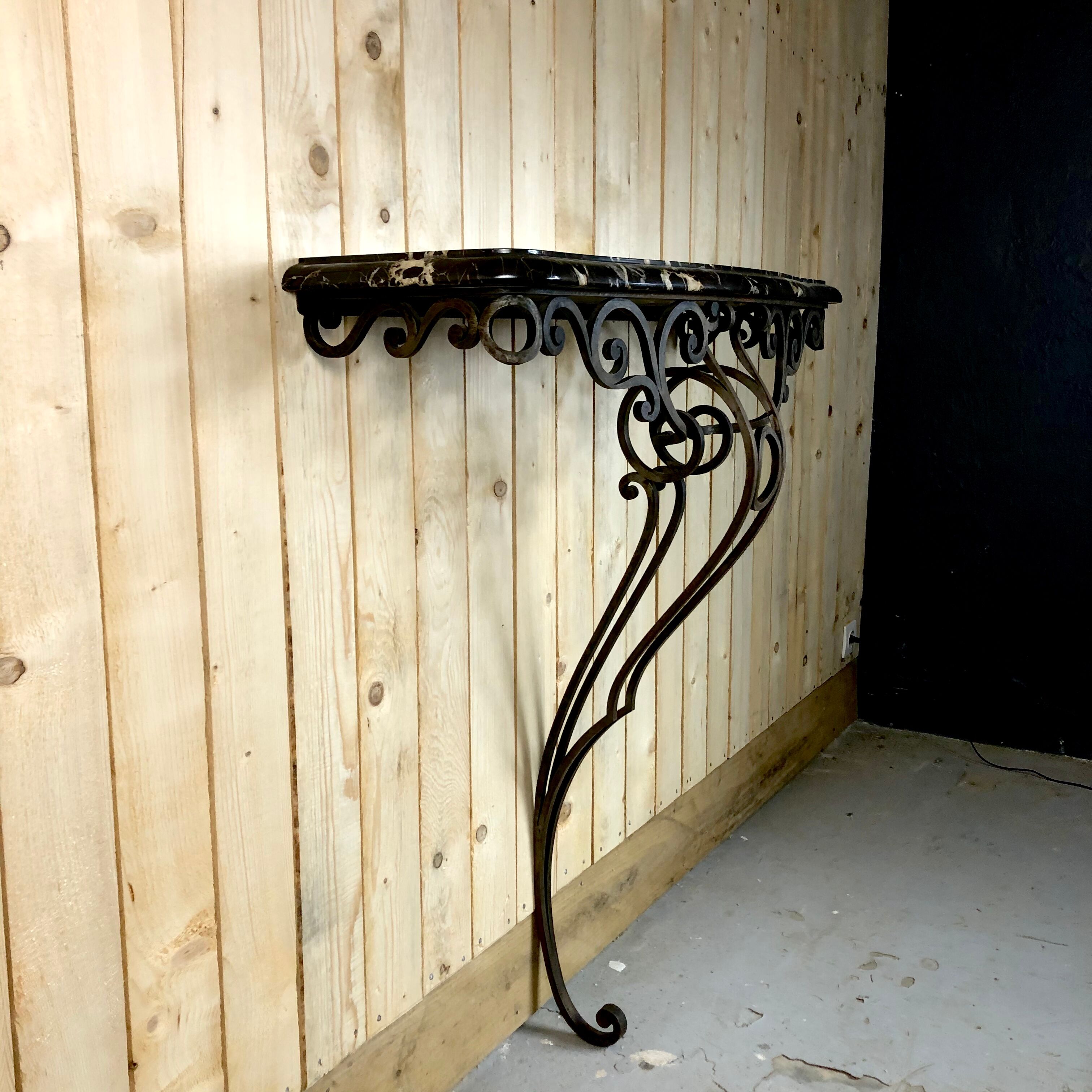Console murale Art deco - fer forgé et marbre noir